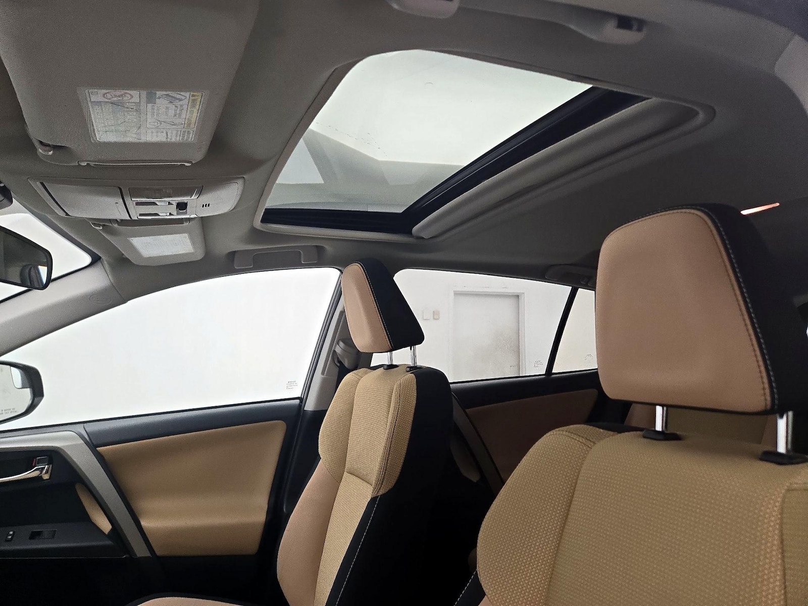 Sunroof(s) & Overhead Airbags
