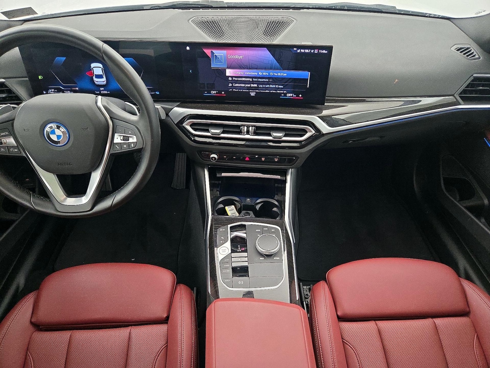 2023 BMW 3 Series 330e - Photo 10