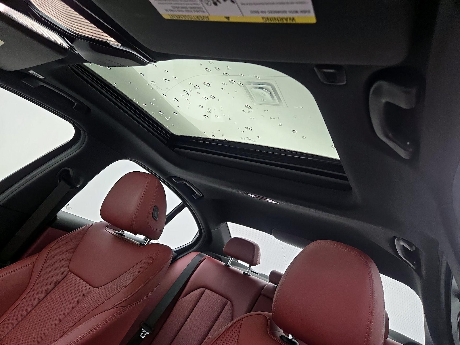 2023 BMW 3 Series 330e - Photo 21