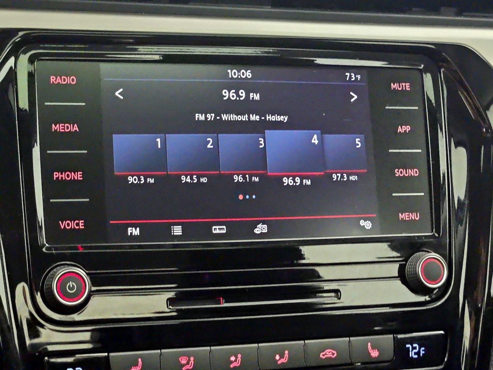 2020 Volkswagen Passat SE - Photo 16
