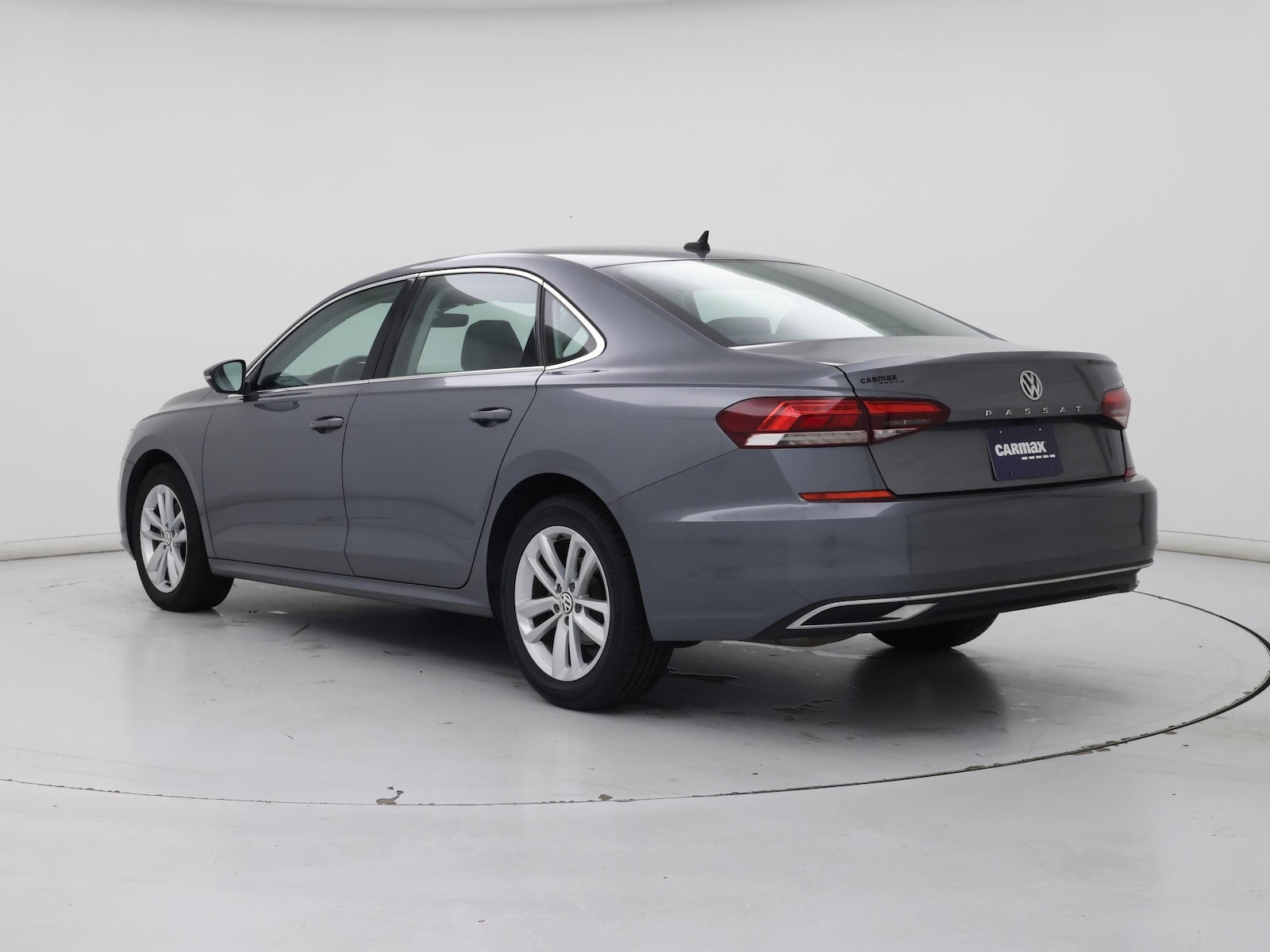 2020 Volkswagen Passat SE - Photo 3