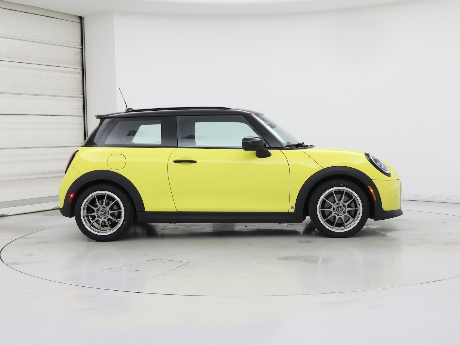2025 MINI Hardtop 2 Door S - Photo 8