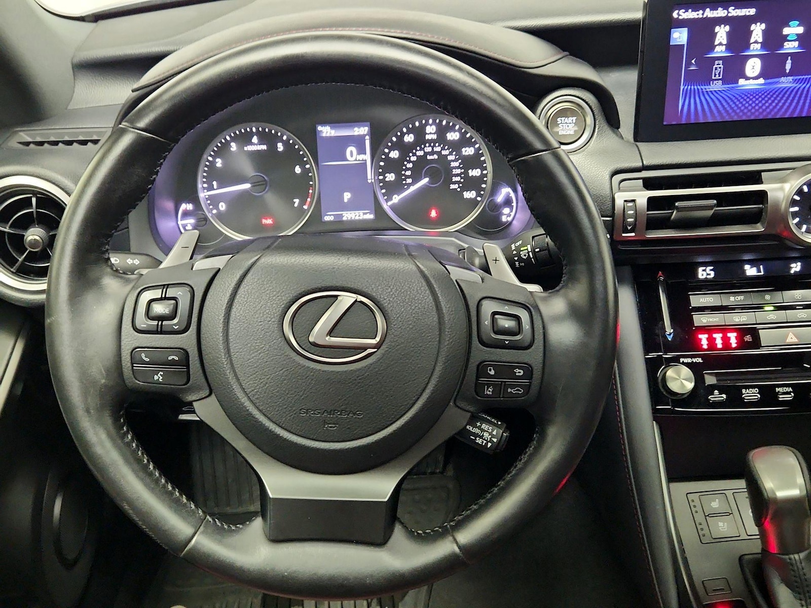 2022 Lexus IS 300 - Photo 11
