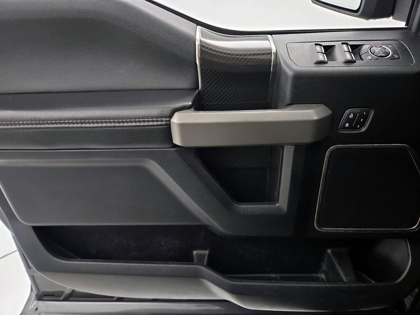 2019 Ford F-150 Raptor - Photo 13