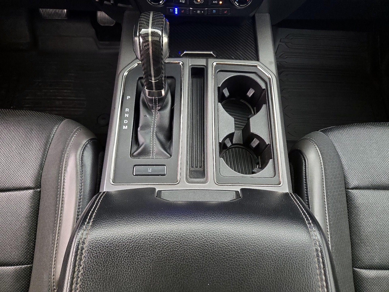 2019 Ford F-150 Raptor - Photo 19