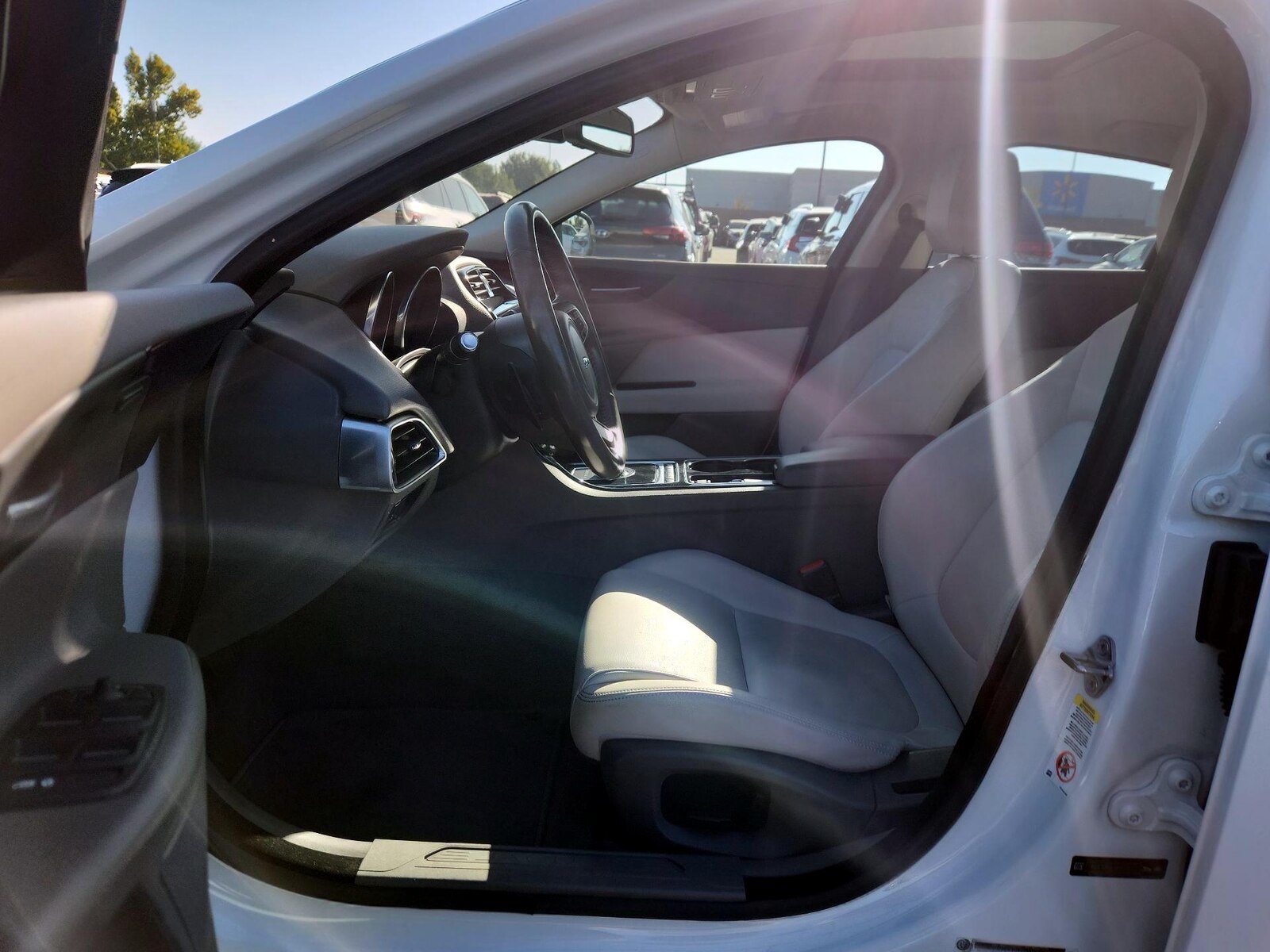 Power Seat(s) & Side Airbags