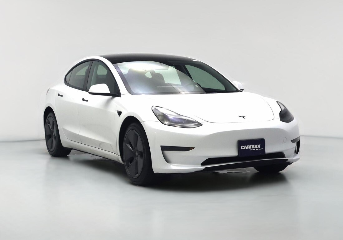 2023 Tesla Model 3 Rear-Wheel Drive in White — CarMax photo