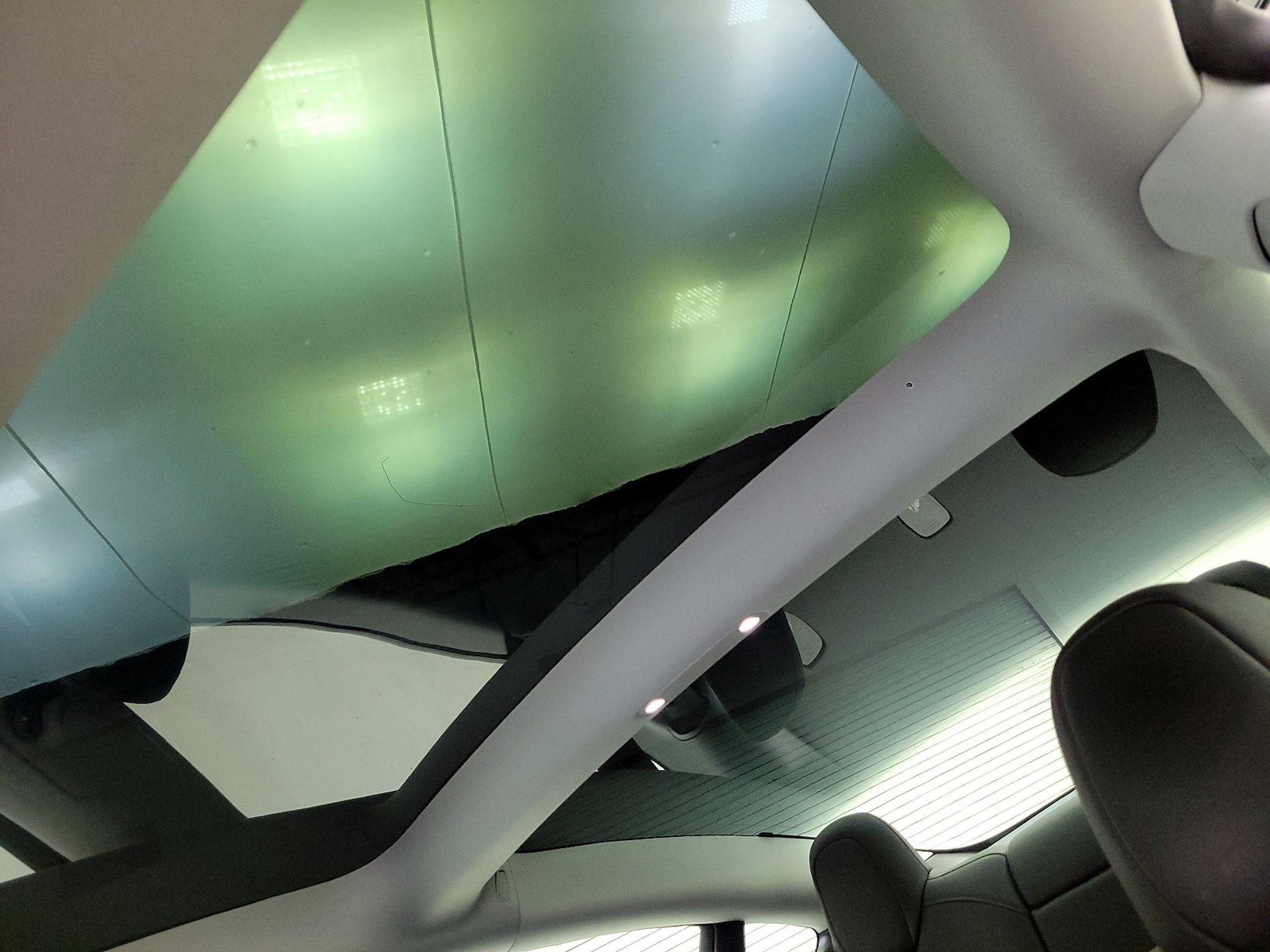 Skylight(s) & Overhead Airbags