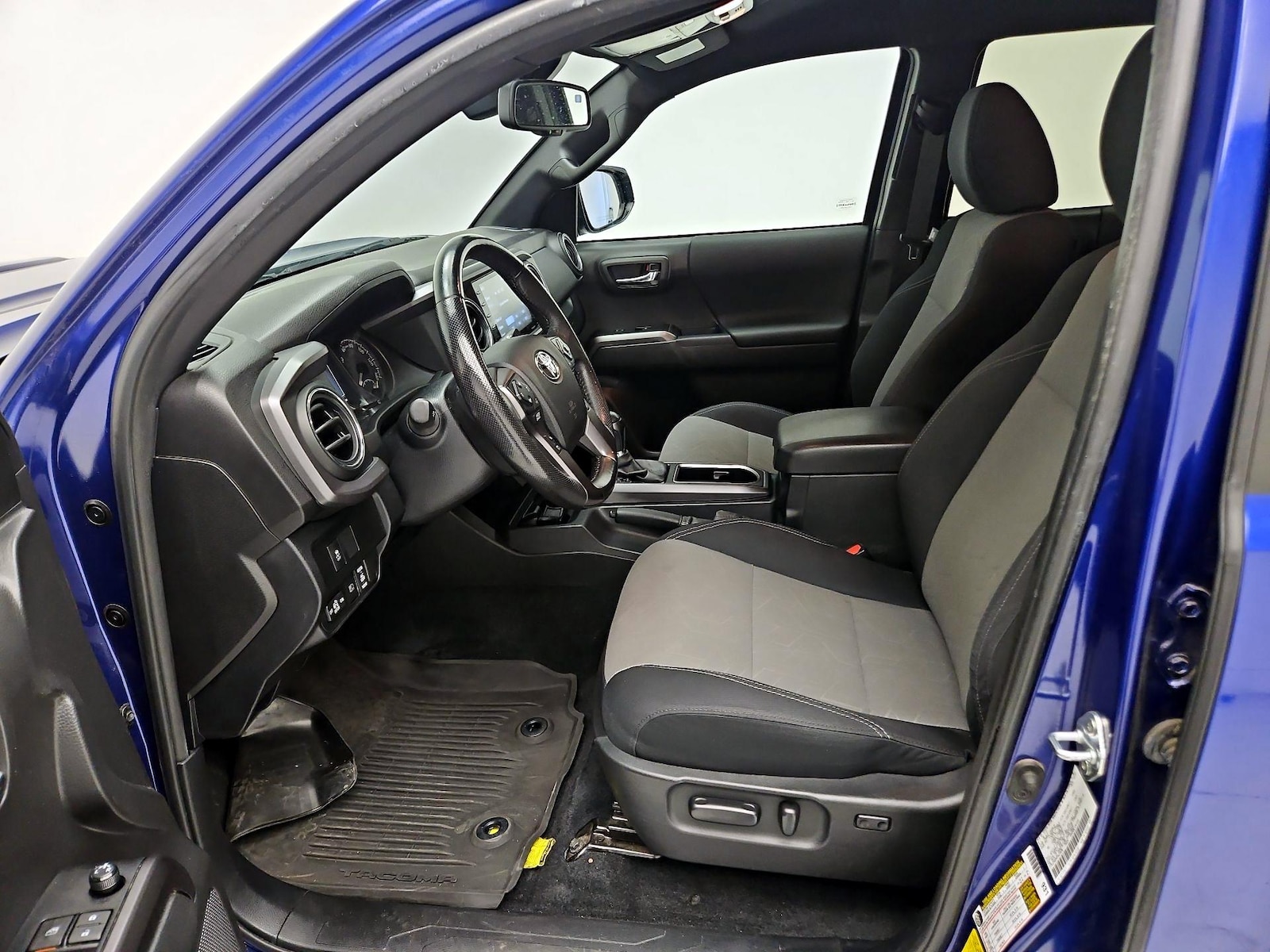 Power Seat(s) & Side Airbags