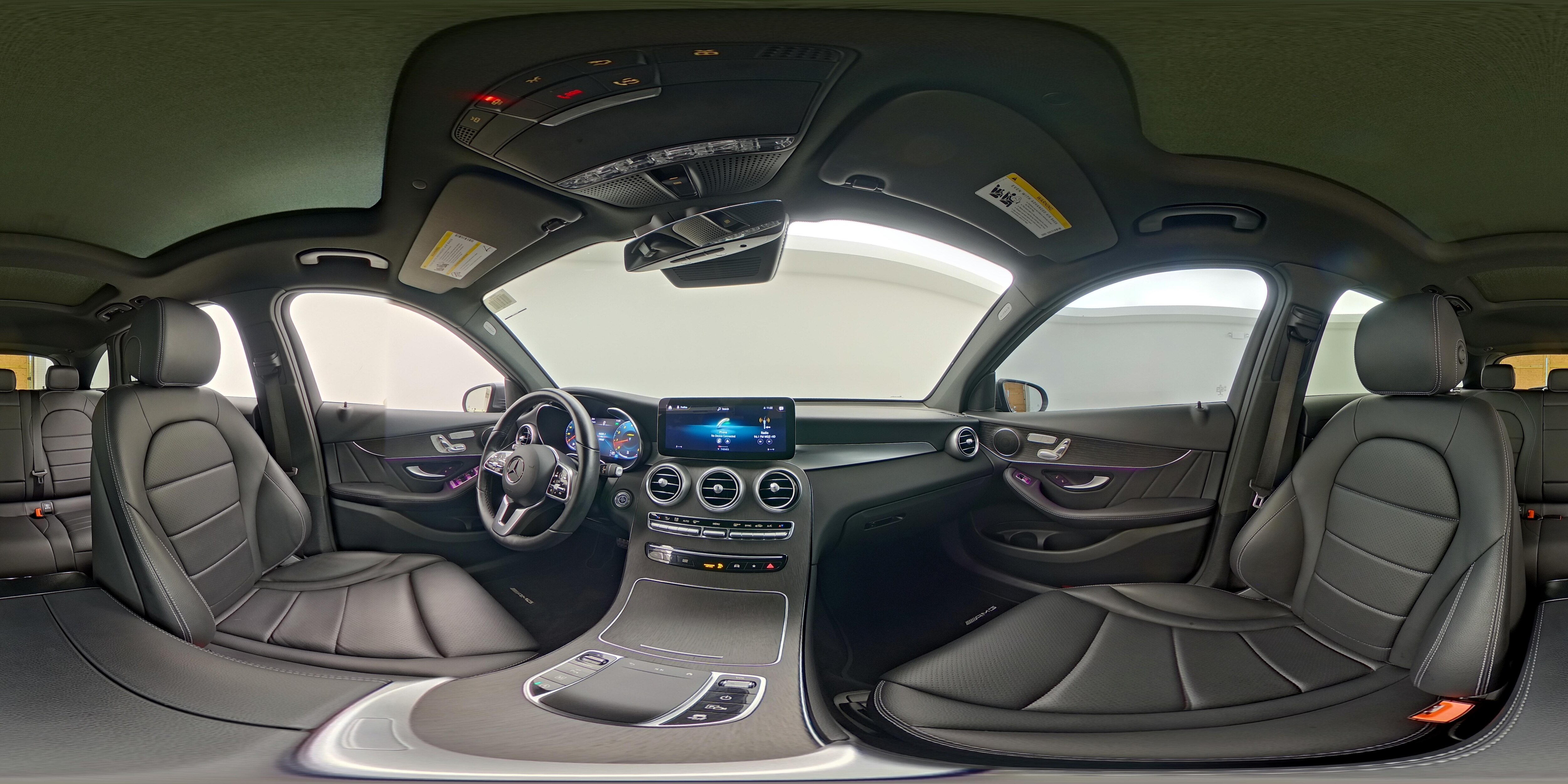 2022 Mercedes-Benz GLC GLC300 - Photo 26