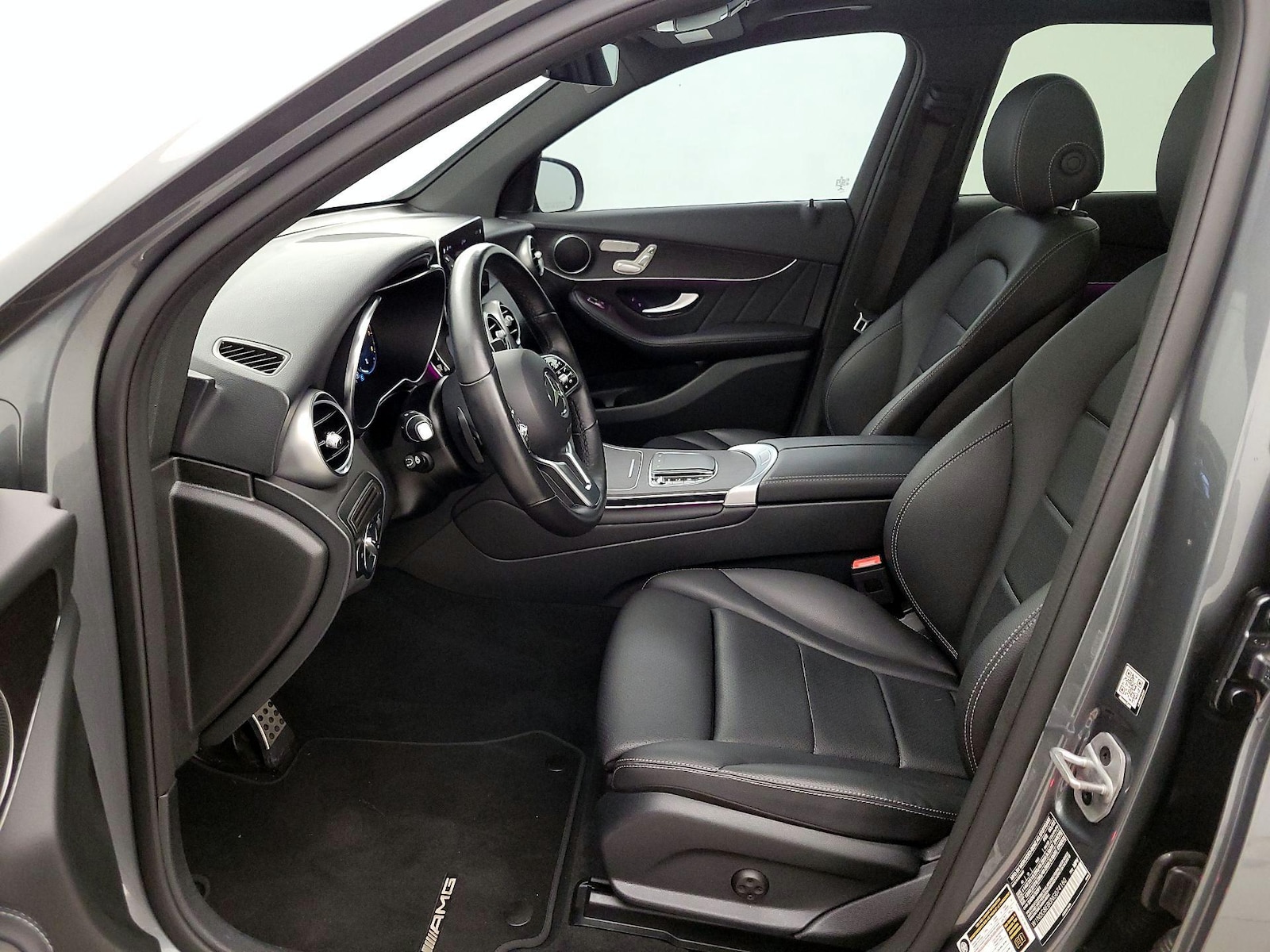 2022 Mercedes-Benz GLC GLC300 - Photo 12
