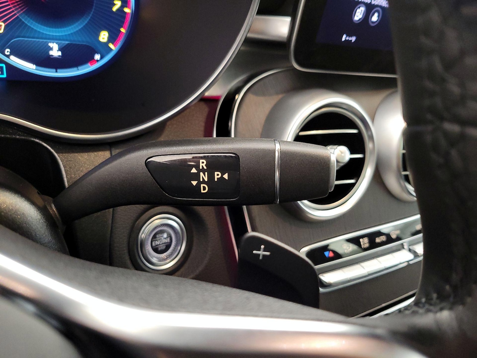 2022 Mercedes-Benz GLC GLC300 - Photo 18