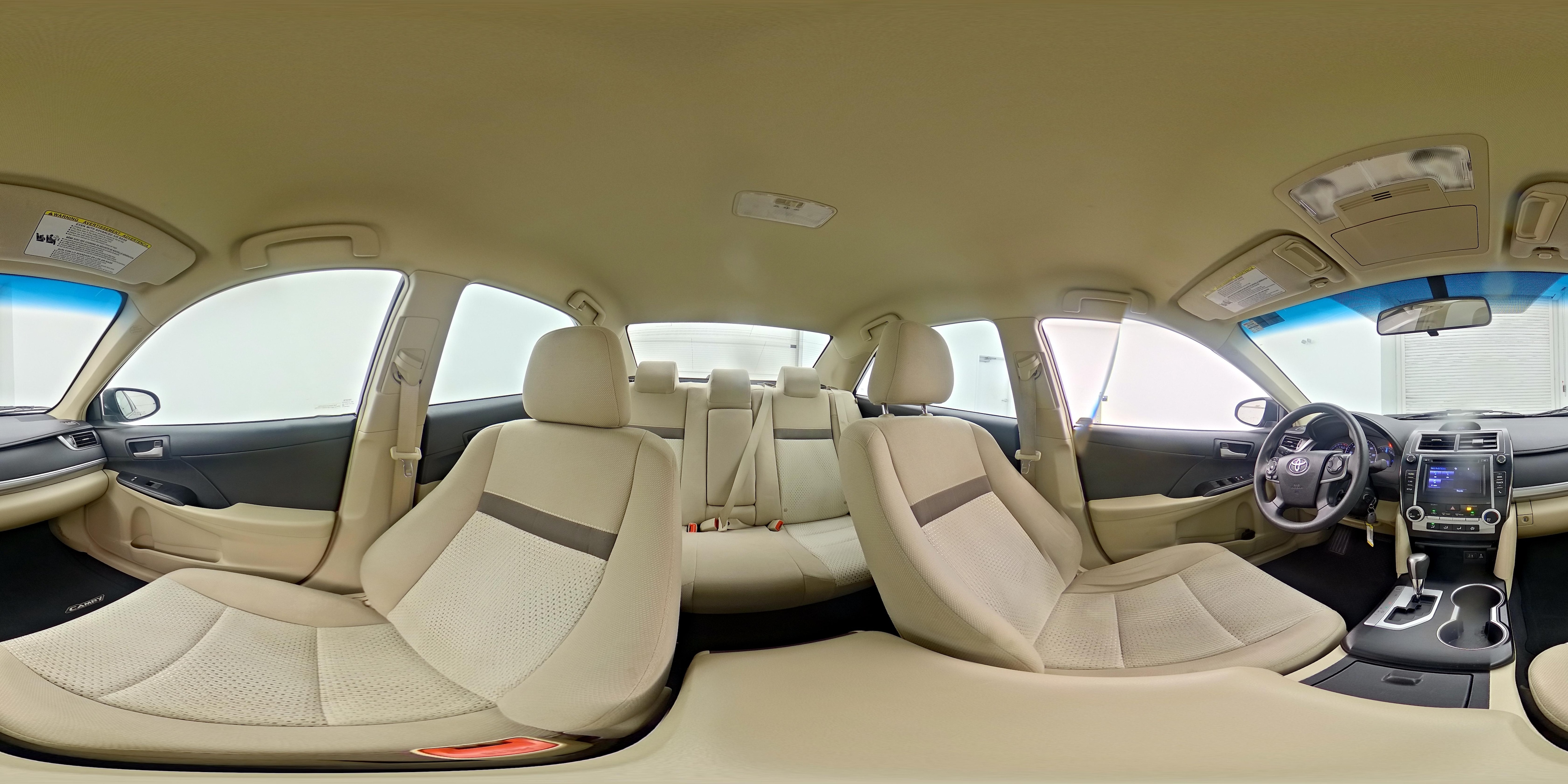 2014 Toyota Camry LE - Photo 24