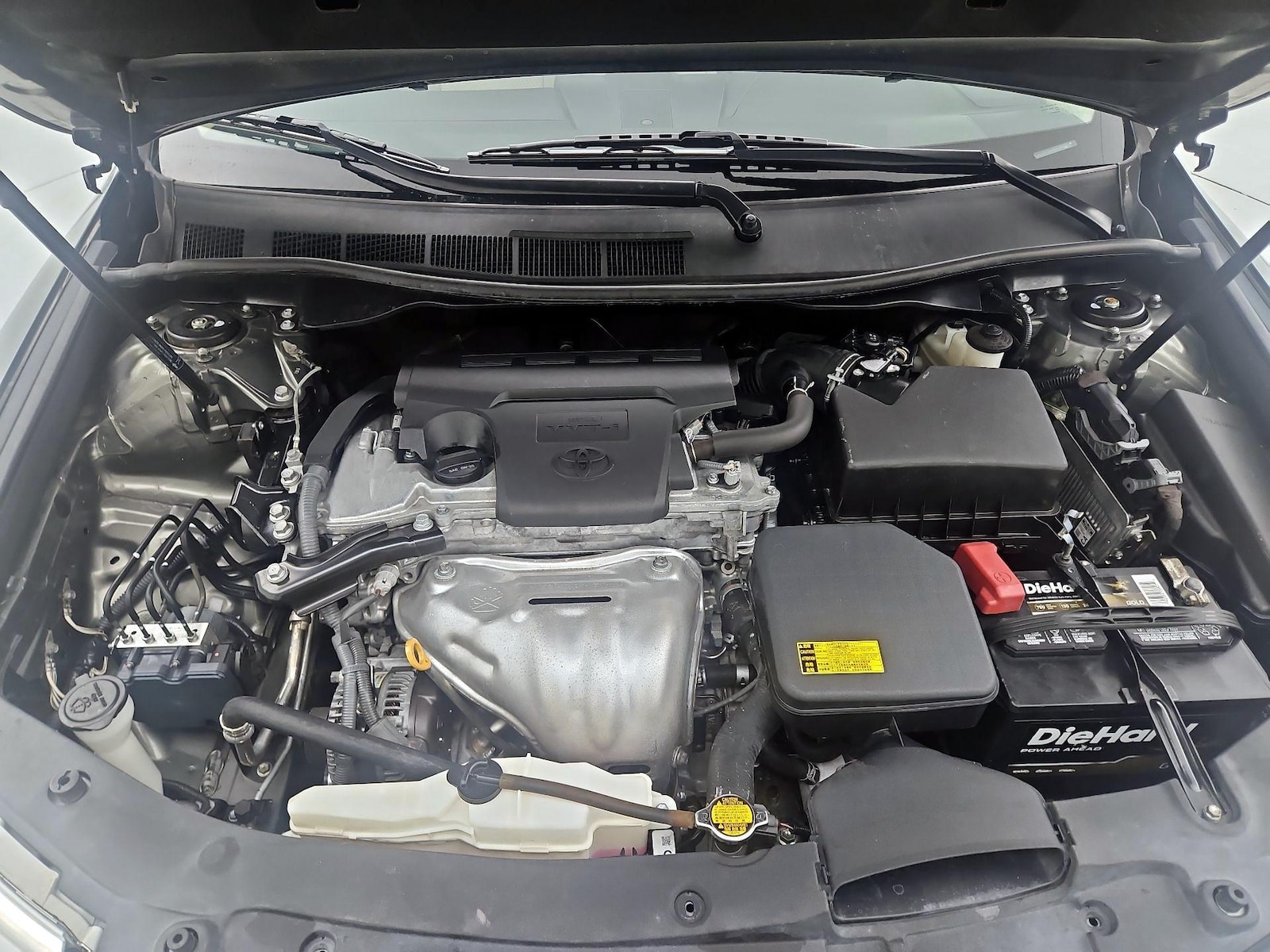 2014 Toyota Camry LE - Photo 22