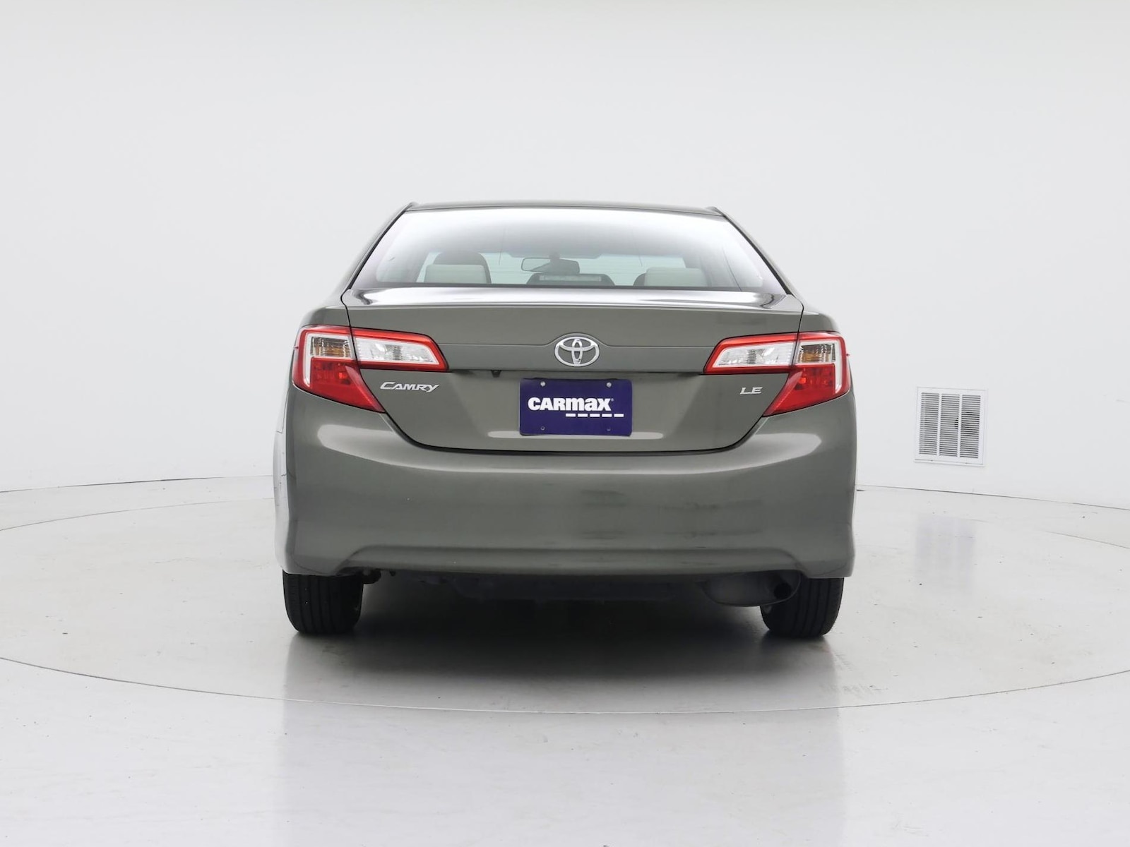 2014 Toyota Camry LE - Photo 7
