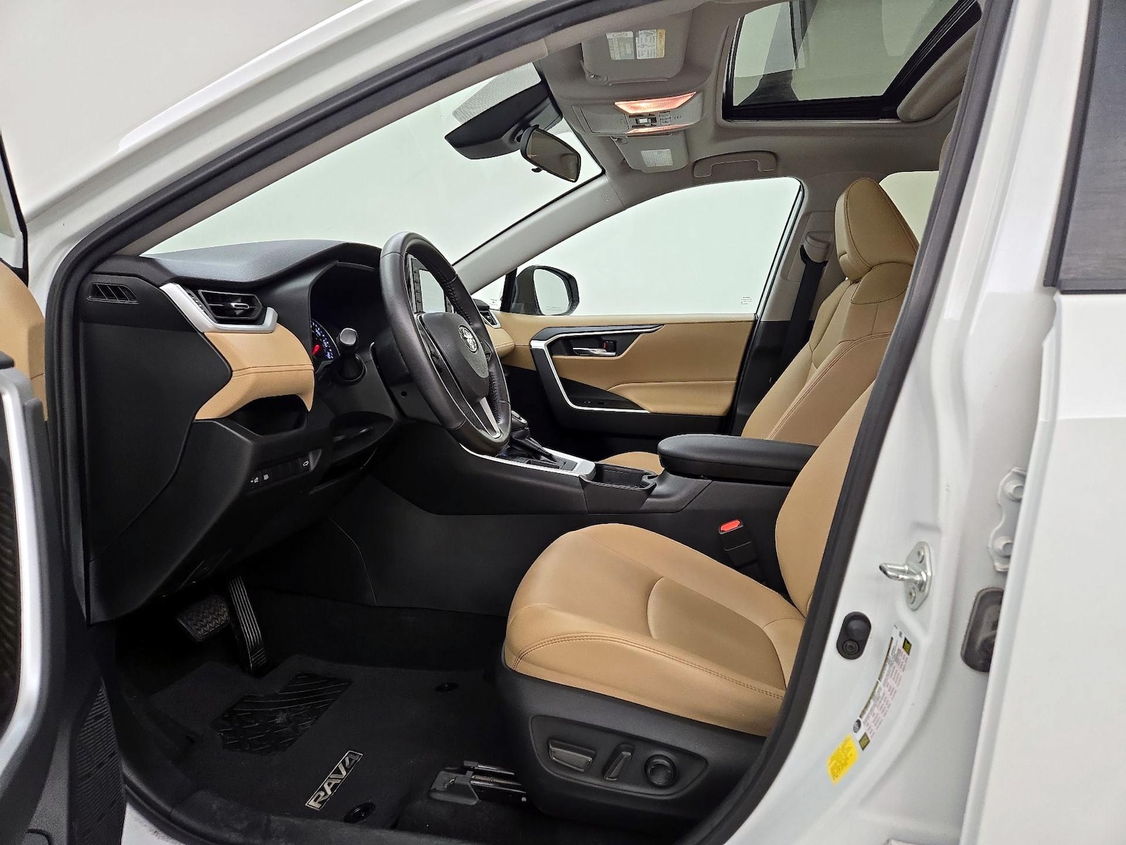 Power Seat(s) & Side Airbags