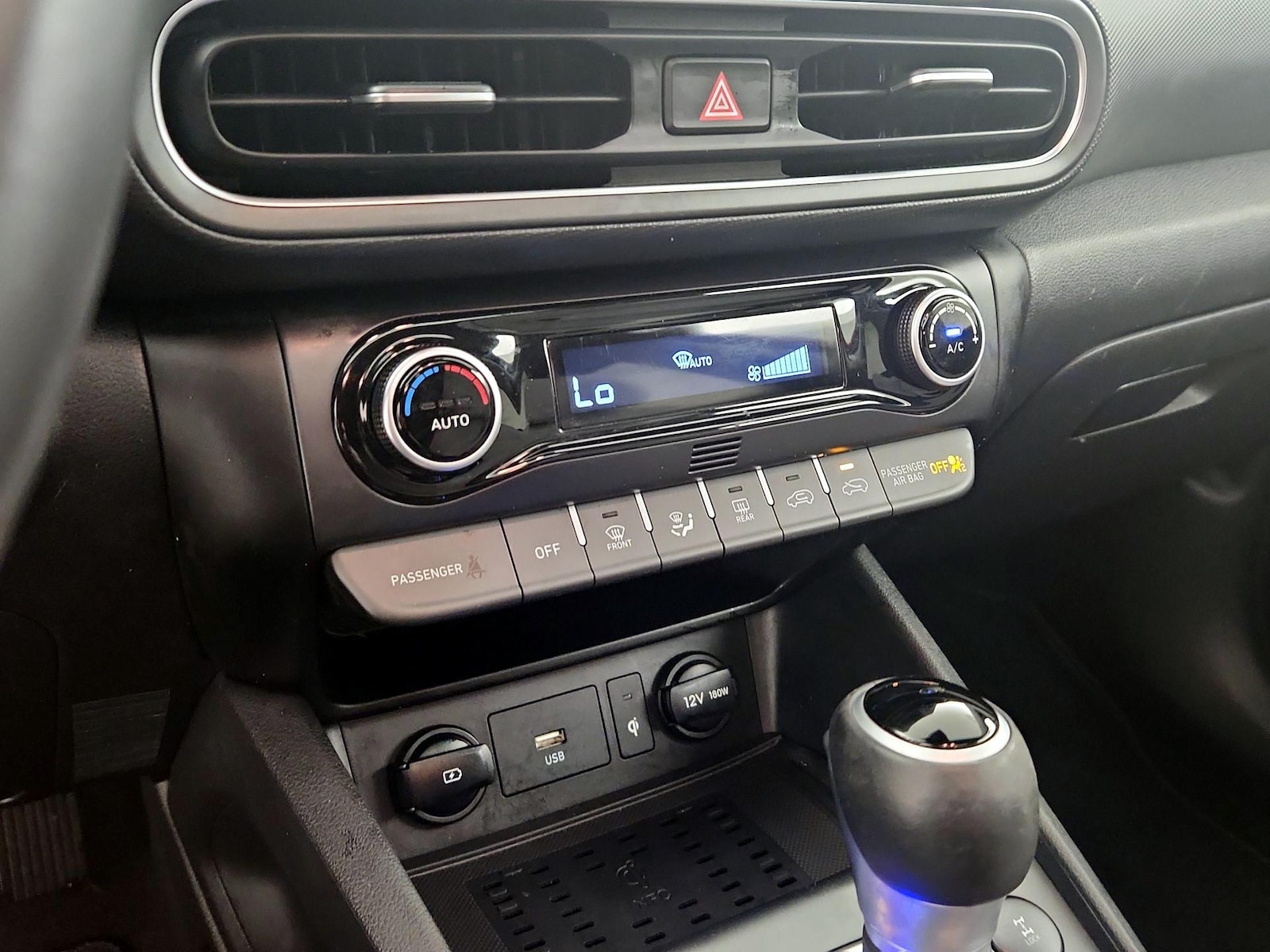 2022 Hyundai Kona SEL - Photo 15