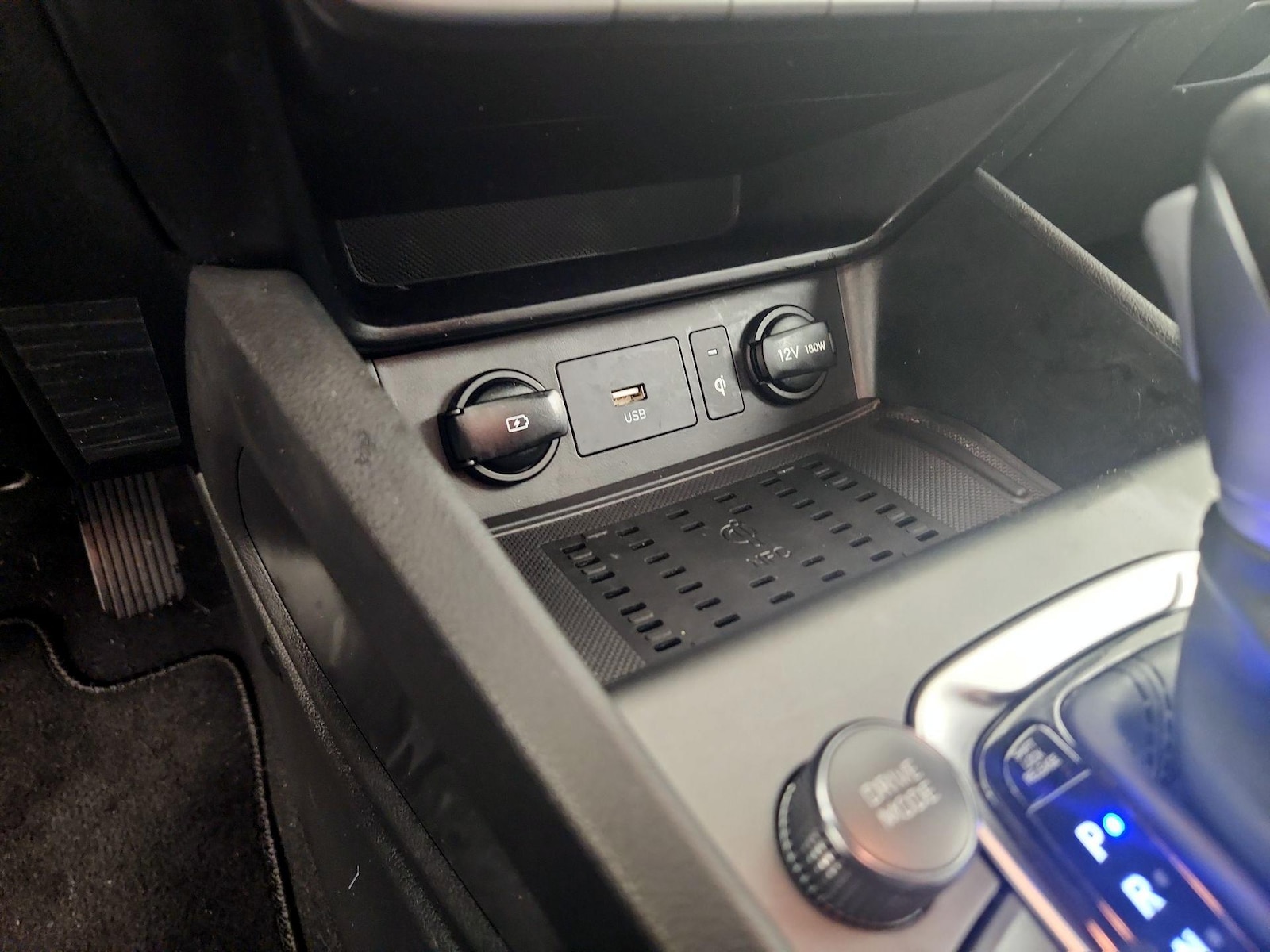 2022 Hyundai Kona SEL - Photo 17