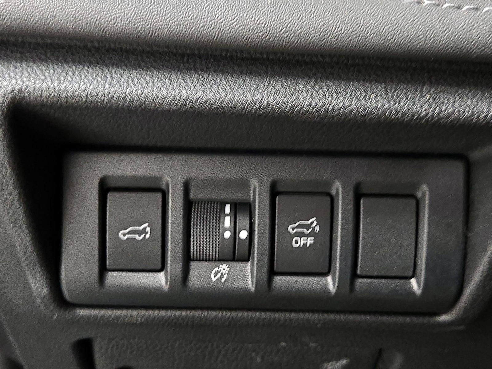 2020 Subaru Outback Limited - Photo 14