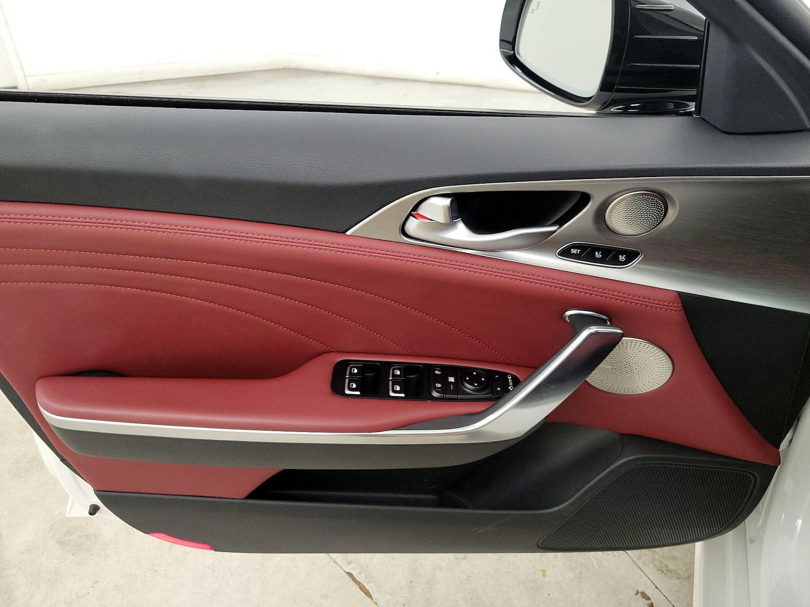 2023 Kia Stinger GT2 - Photo 13