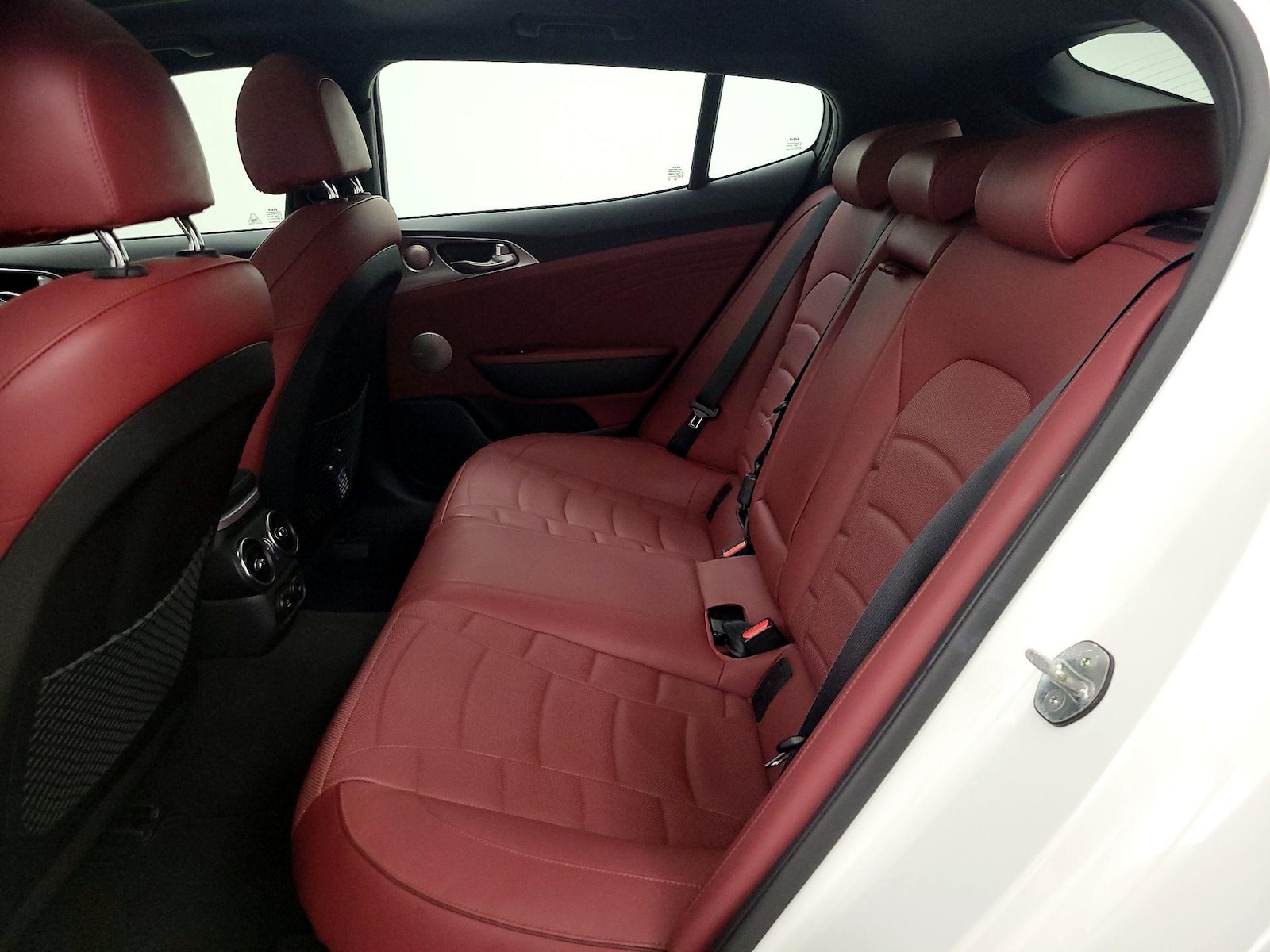 2023 Kia Stinger GT2 - Photo 22