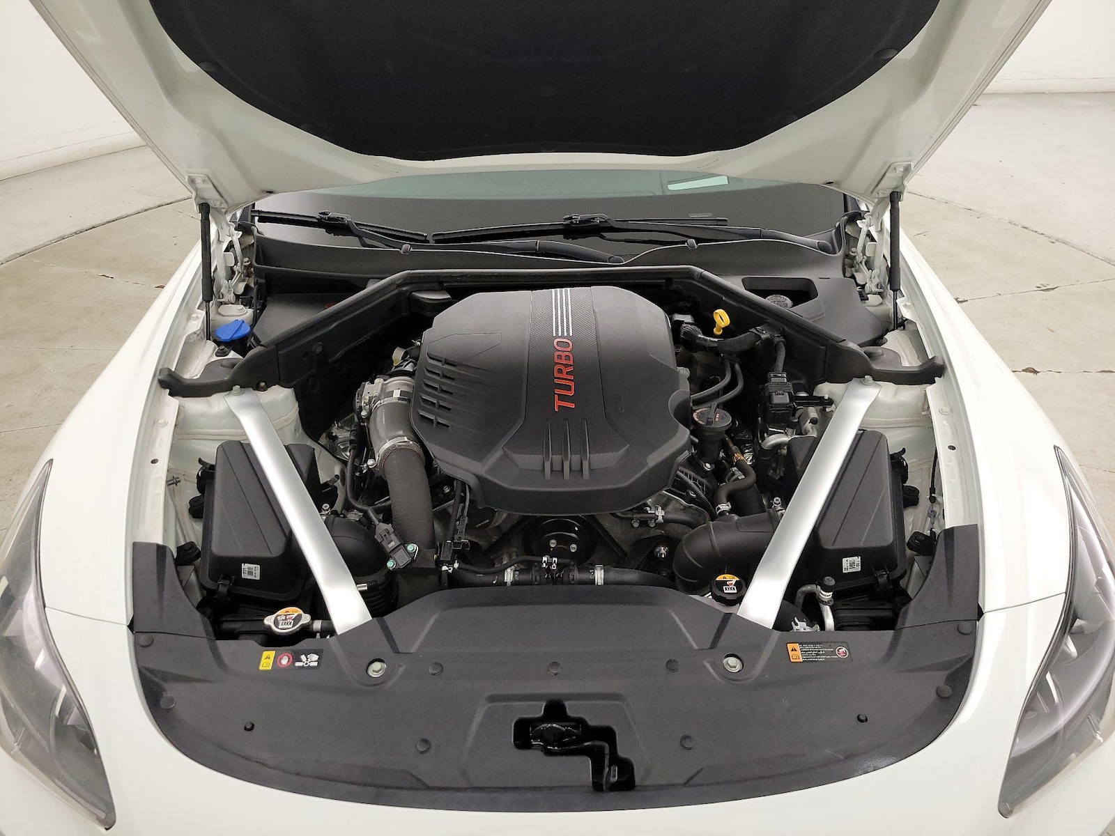 2023 Kia Stinger GT2 - Photo 25