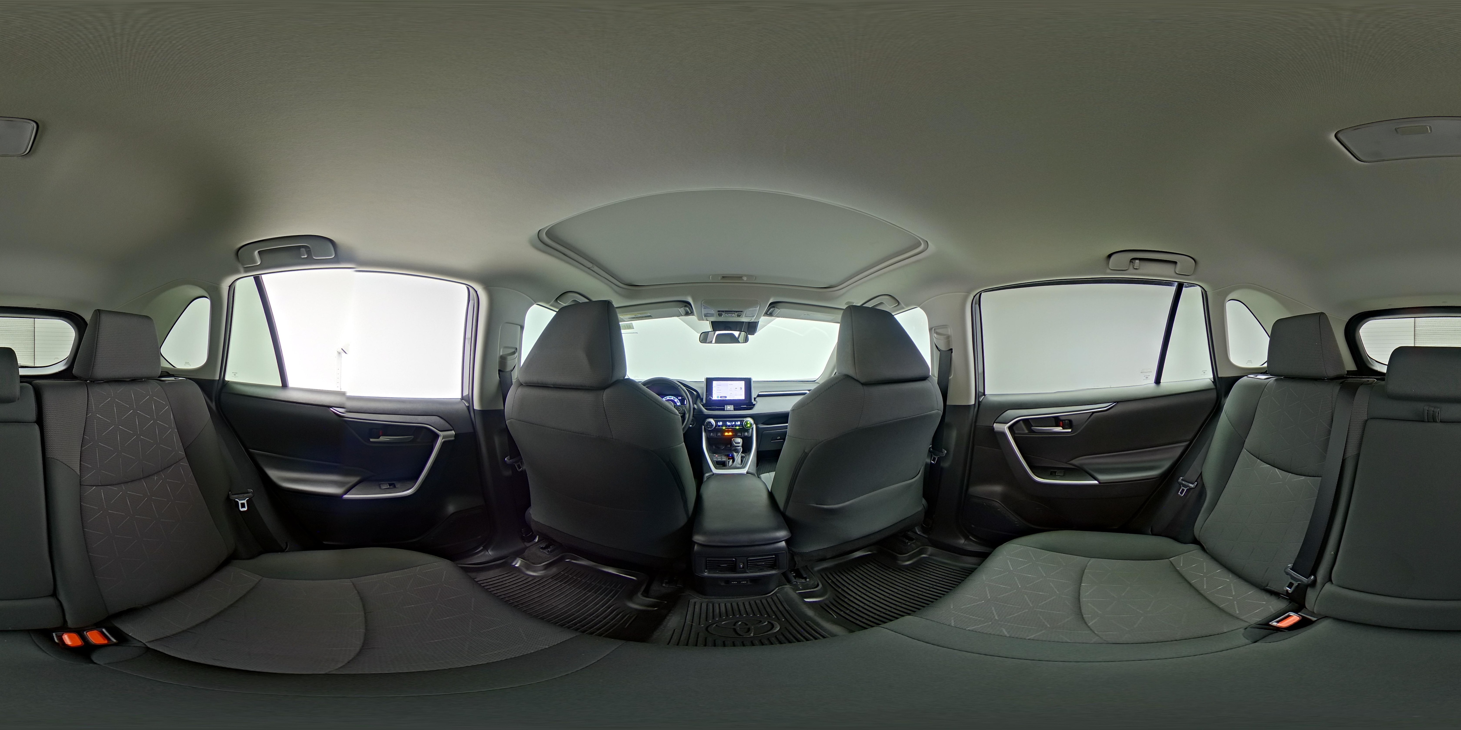 2024 Toyota RAV4 XLE - Photo 26