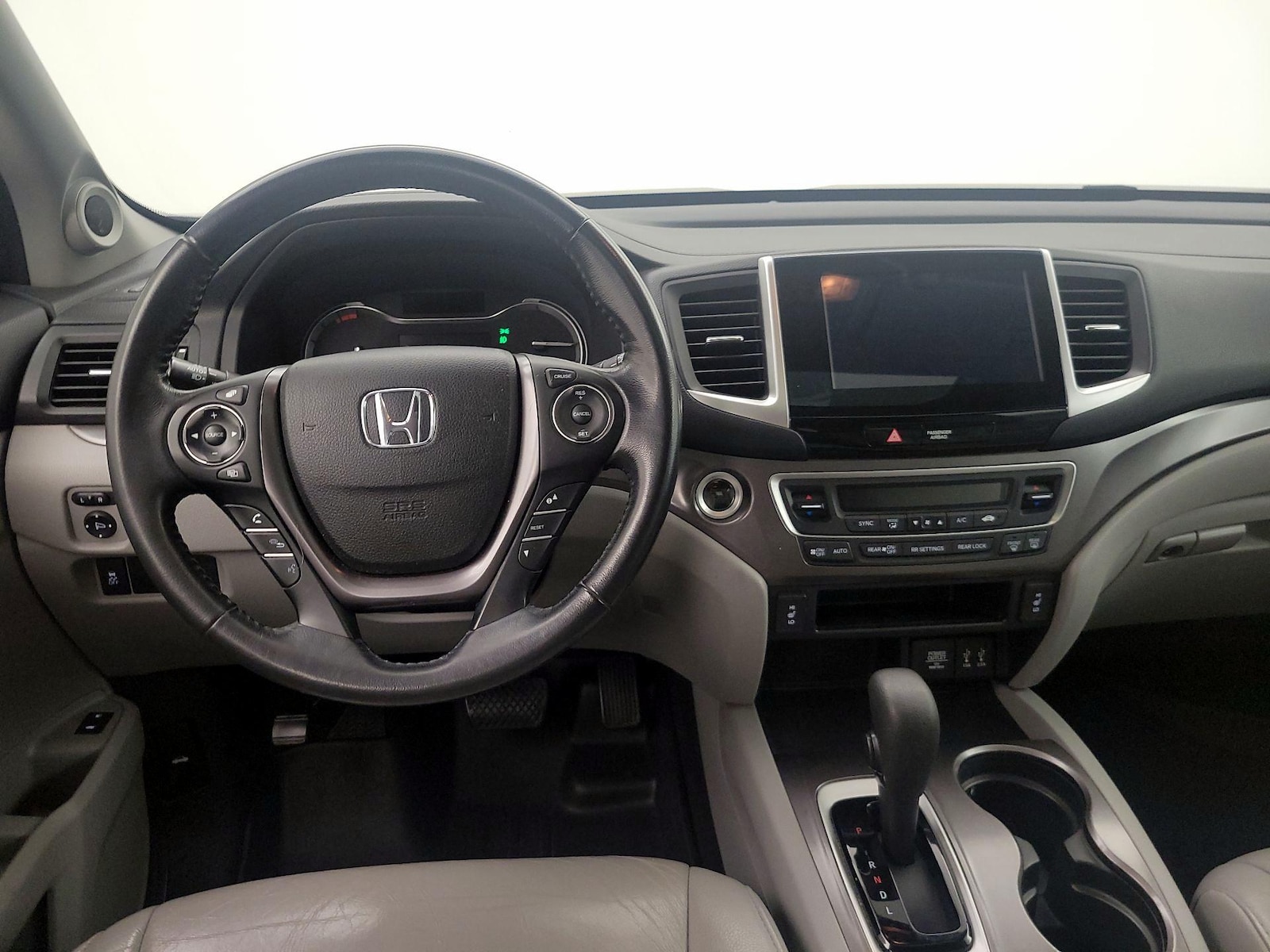 2016 Honda Pilot EX-L - Photo 11