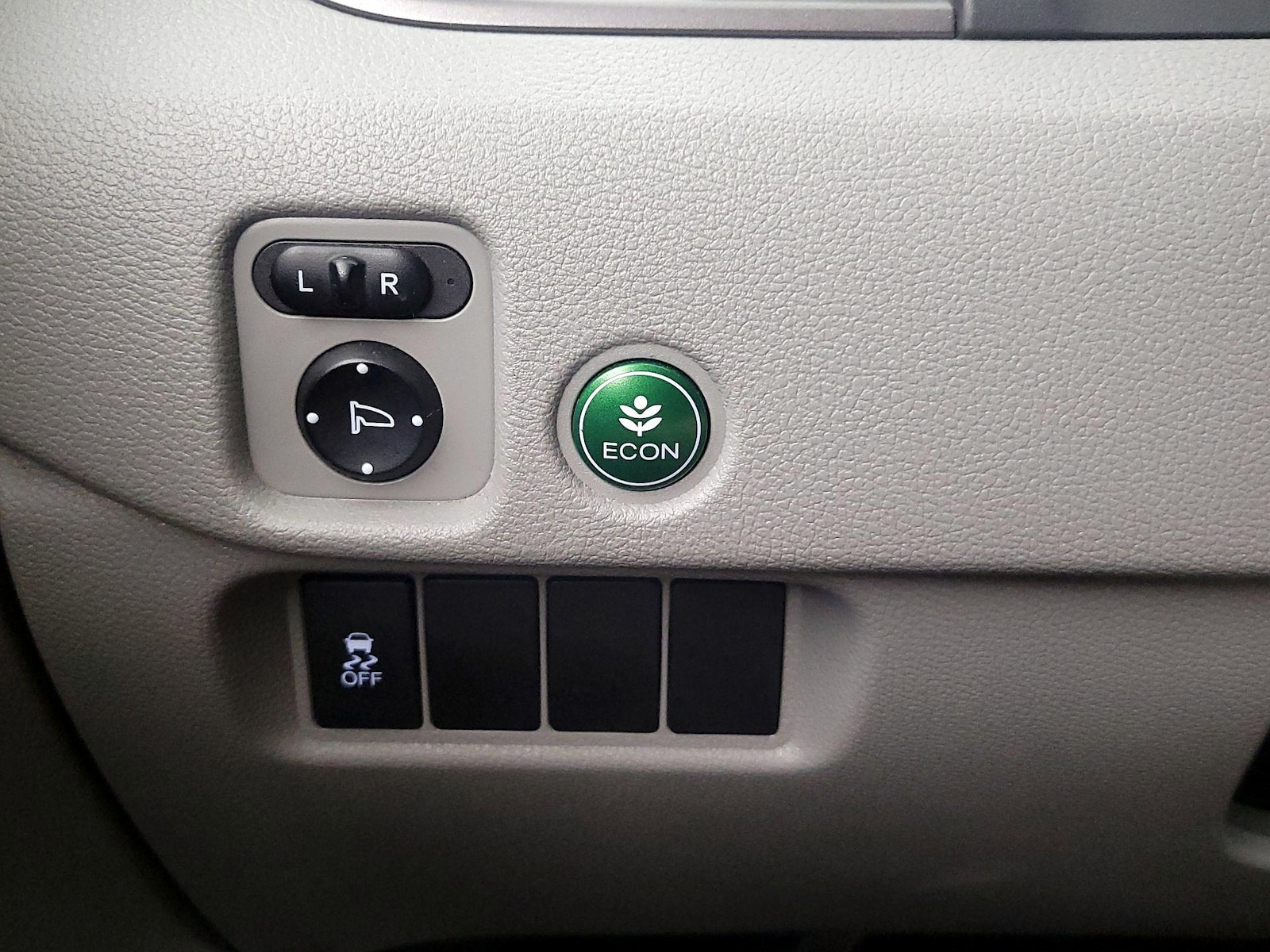 2016 Honda Pilot EX-L - Photo 14