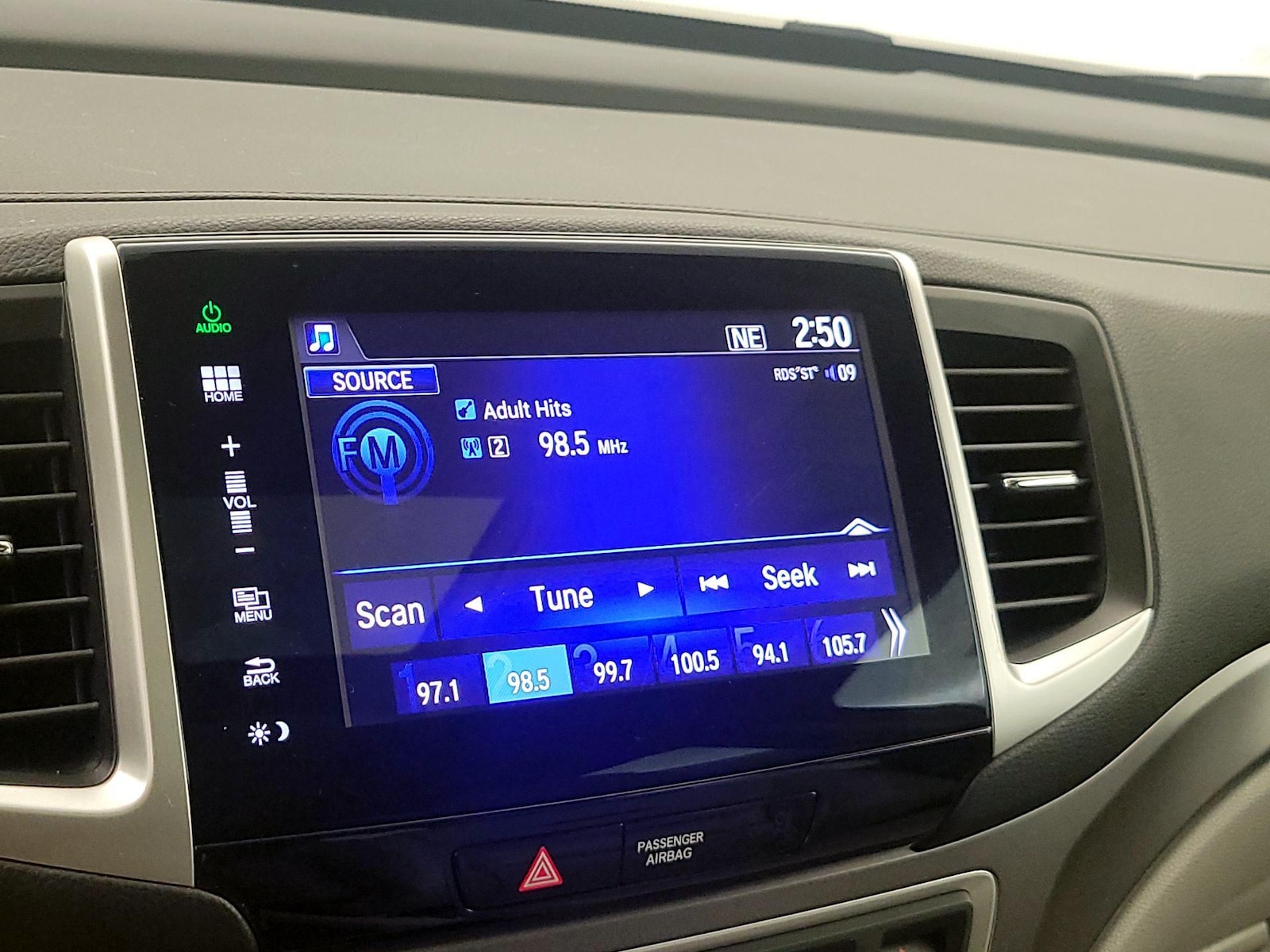 2016 Honda Pilot EX-L - Photo 16