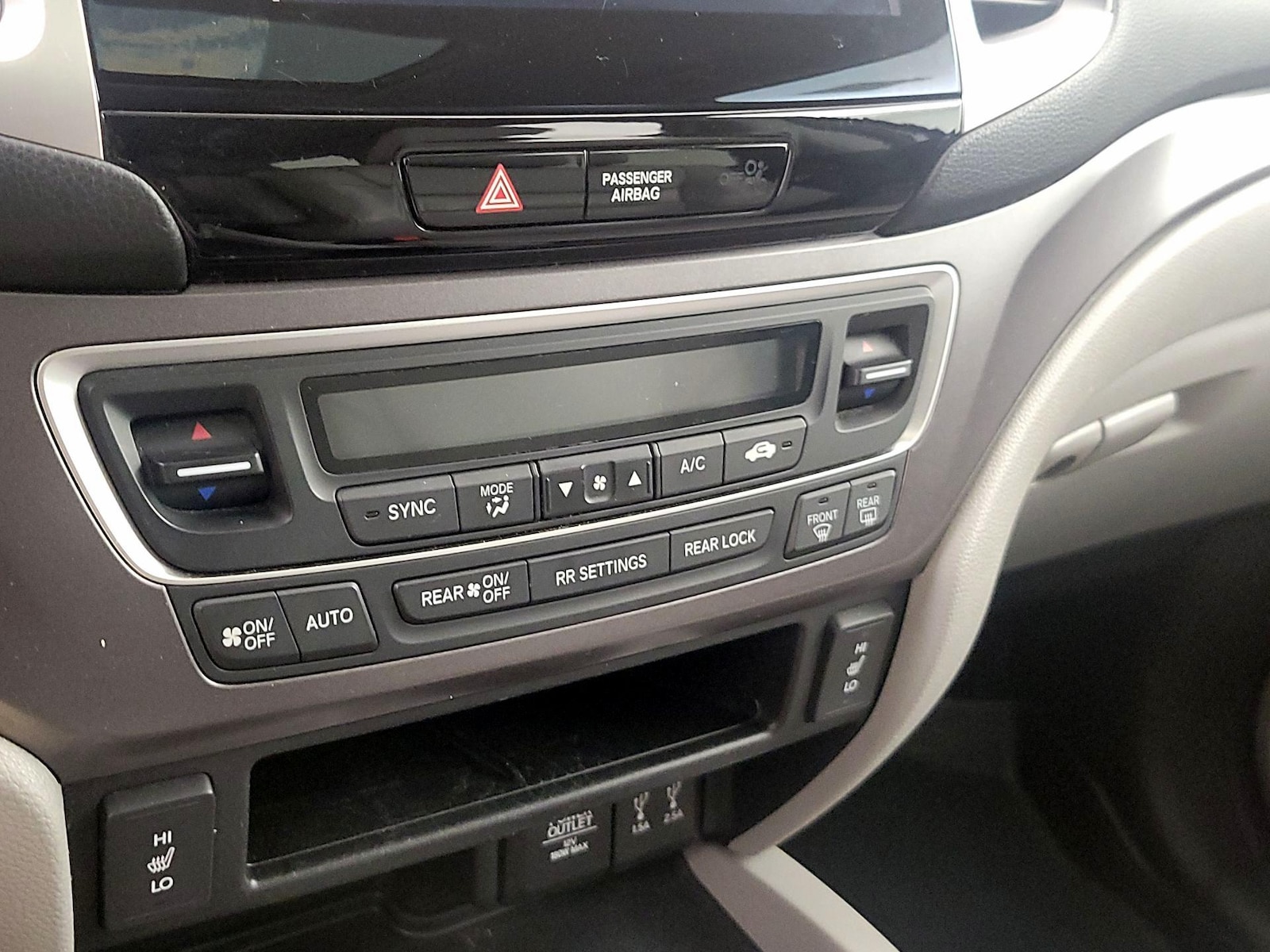 2016 Honda Pilot EX-L - Photo 17