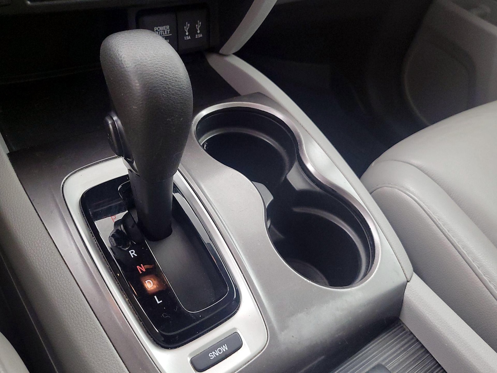 2016 Honda Pilot EX-L - Photo 18