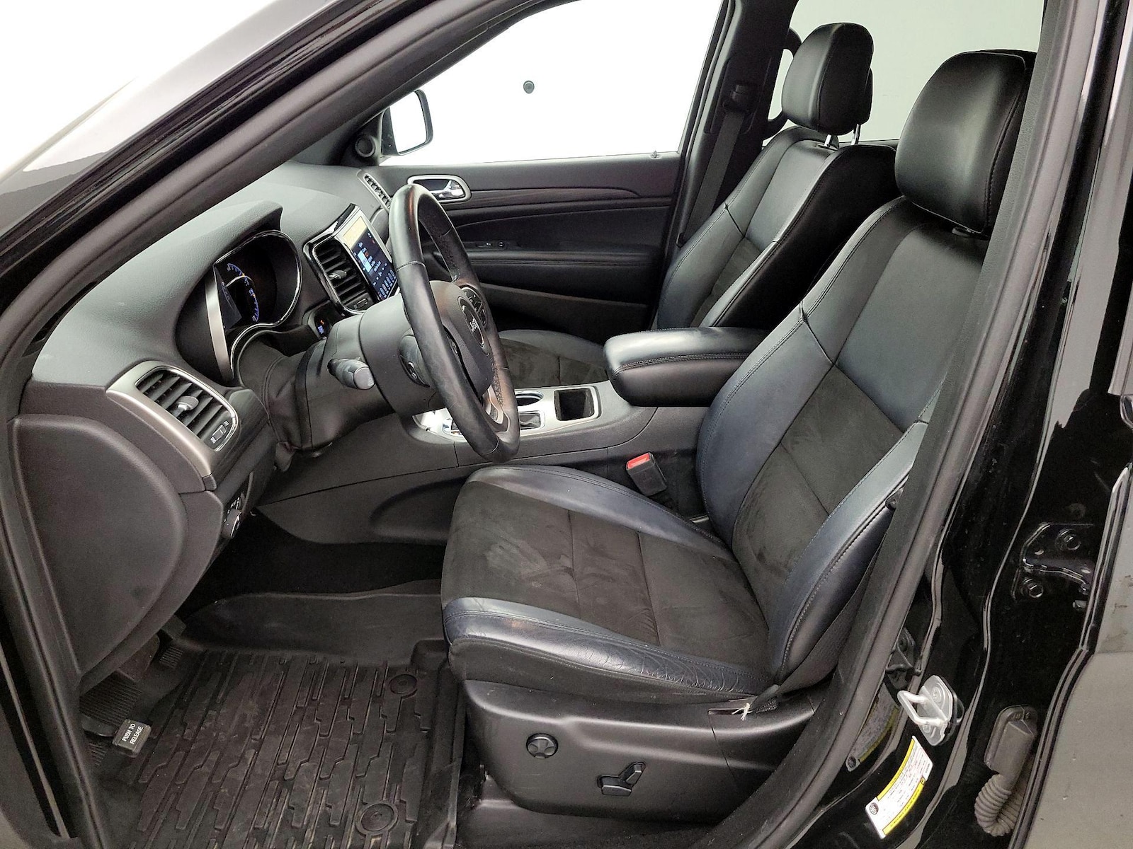 2019 Jeep Grand Cherokee Altitude - Photo 12