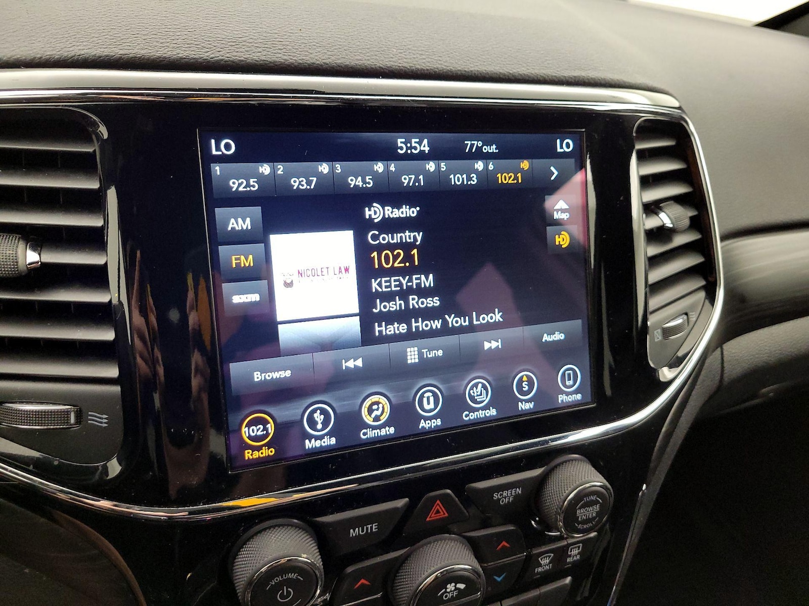 2019 Jeep Grand Cherokee Altitude - Photo 17