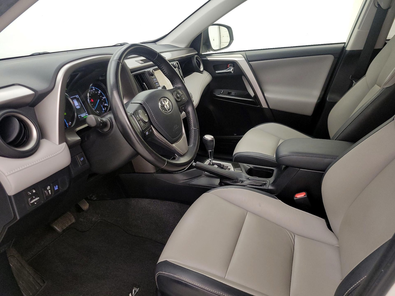 2016 Toyota RAV4 Limited - Photo 12