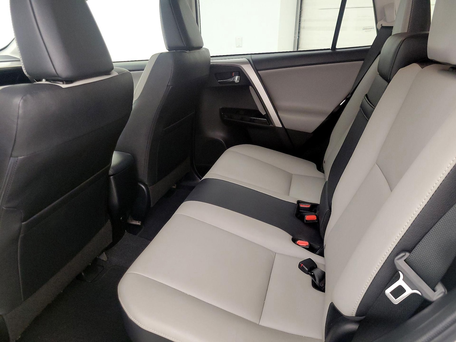 2016 Toyota RAV4 Limited - Photo 21