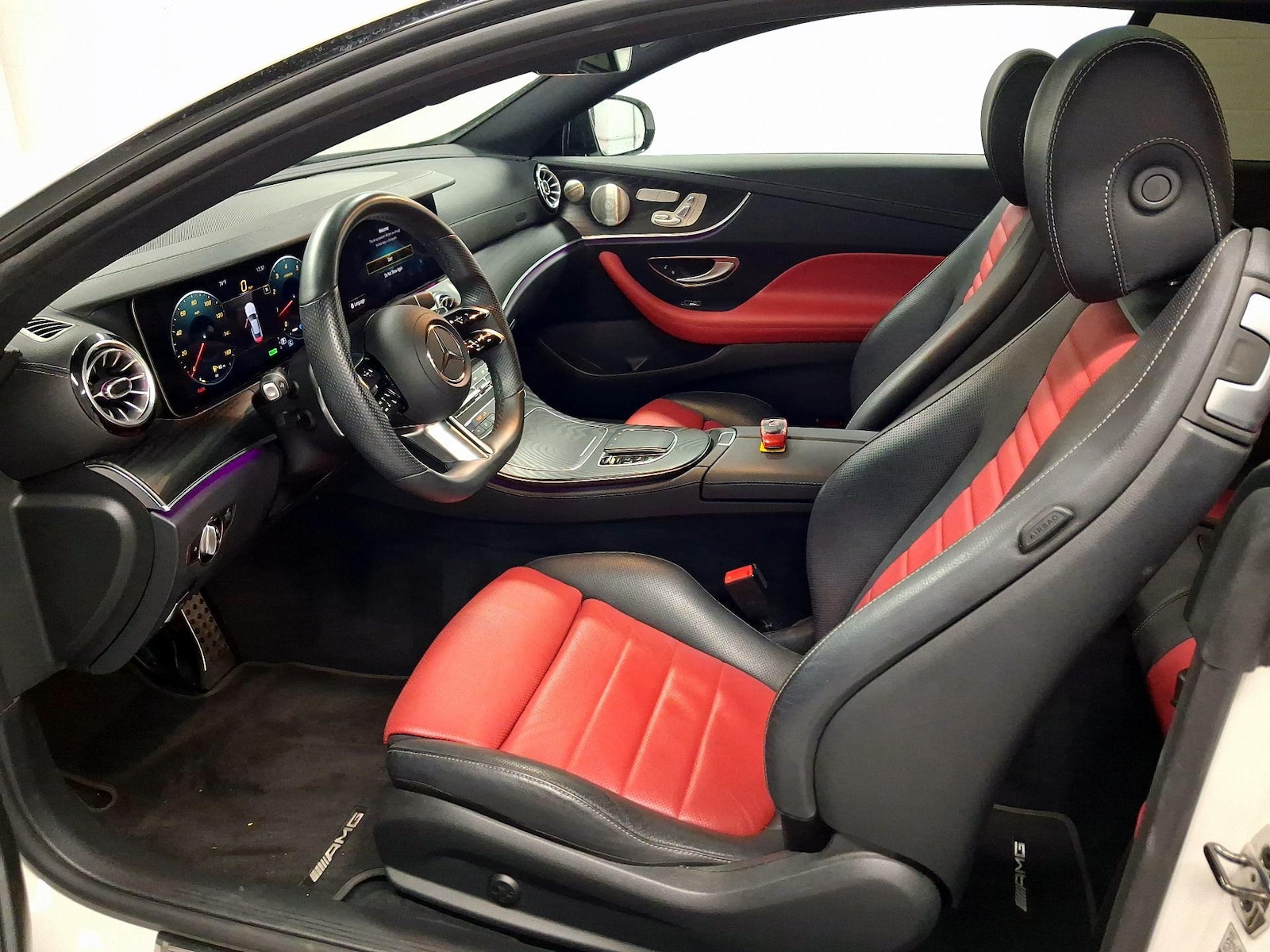 2022 Mercedes-Benz E-Class E450 - Photo 12