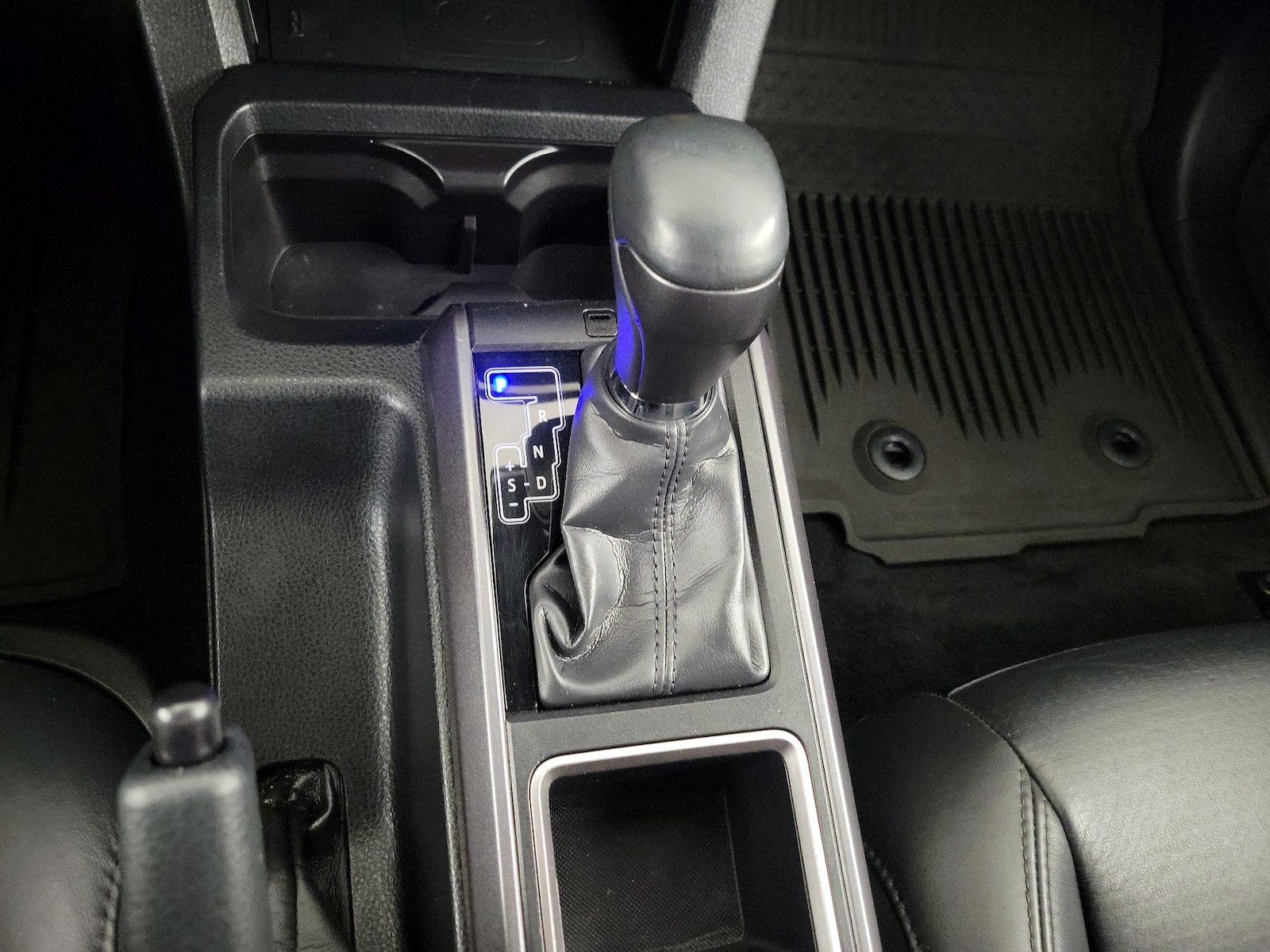 2023 Toyota Tacoma TRD Sport - Photo 19