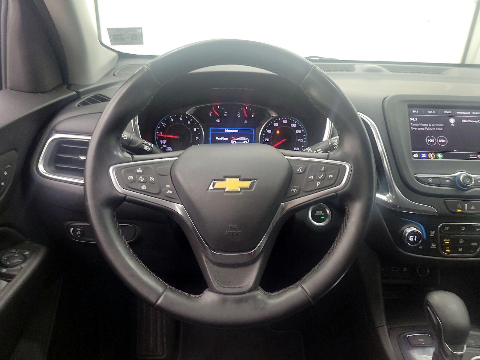 2023 Chevrolet Equinox LT - Photo 11