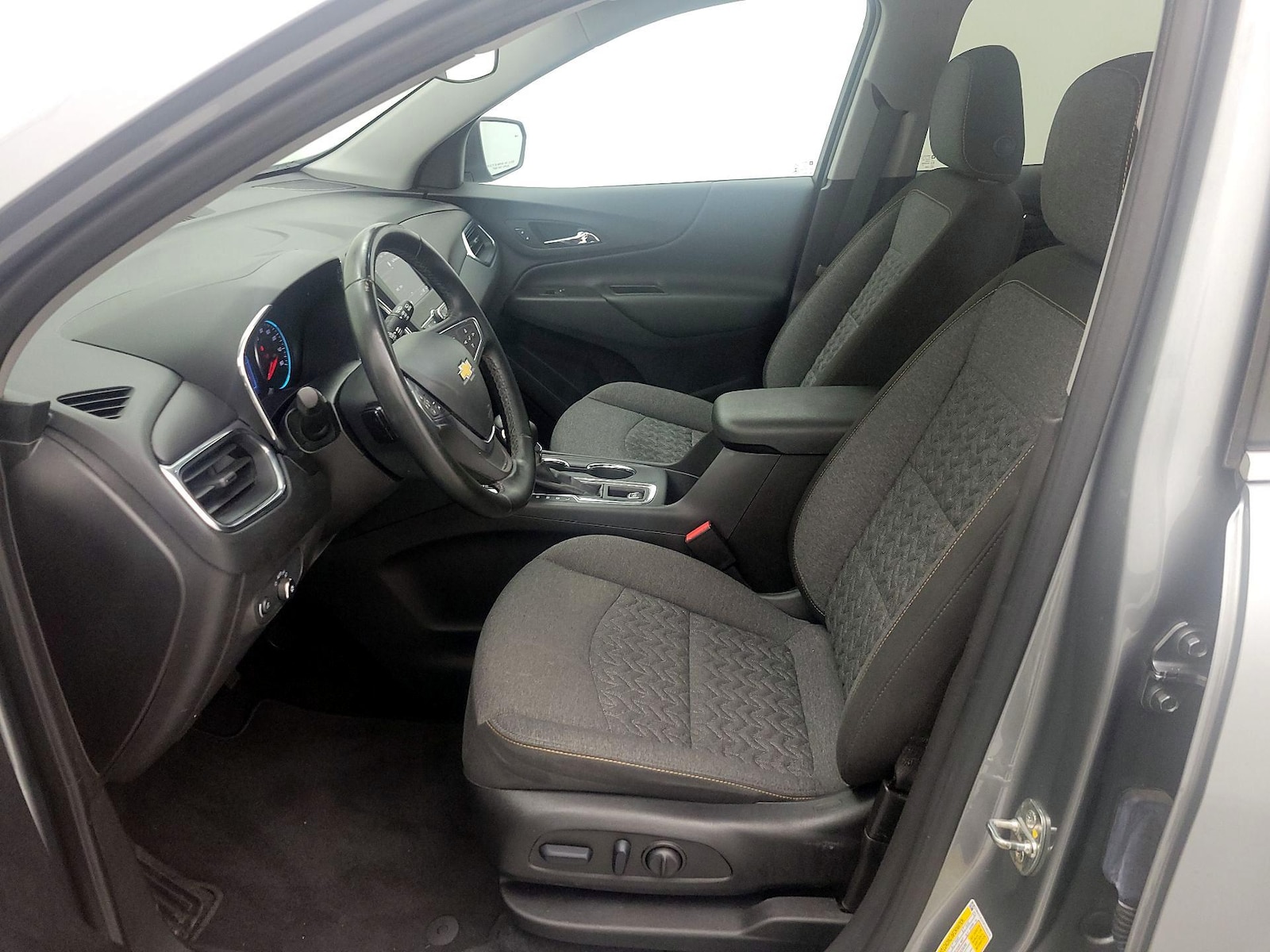 2023 Chevrolet Equinox LT - Photo 12