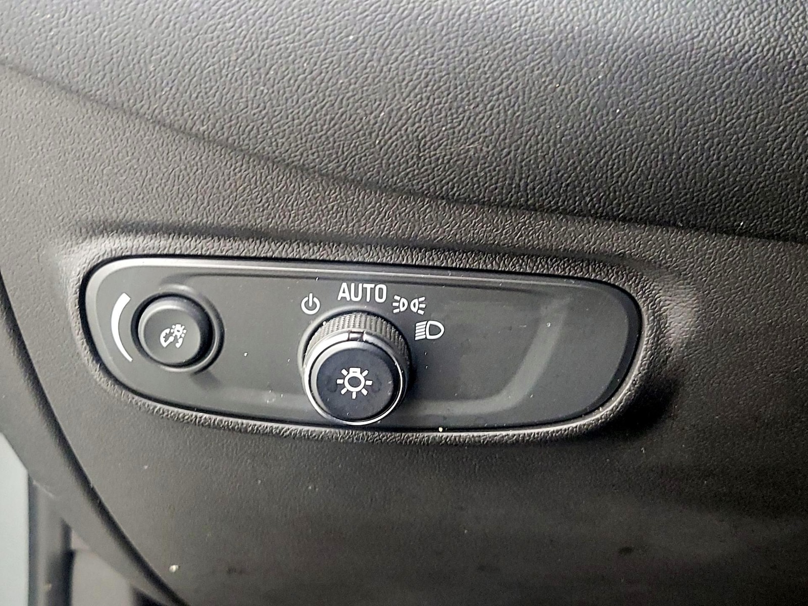 2023 Chevrolet Equinox LT - Photo 14