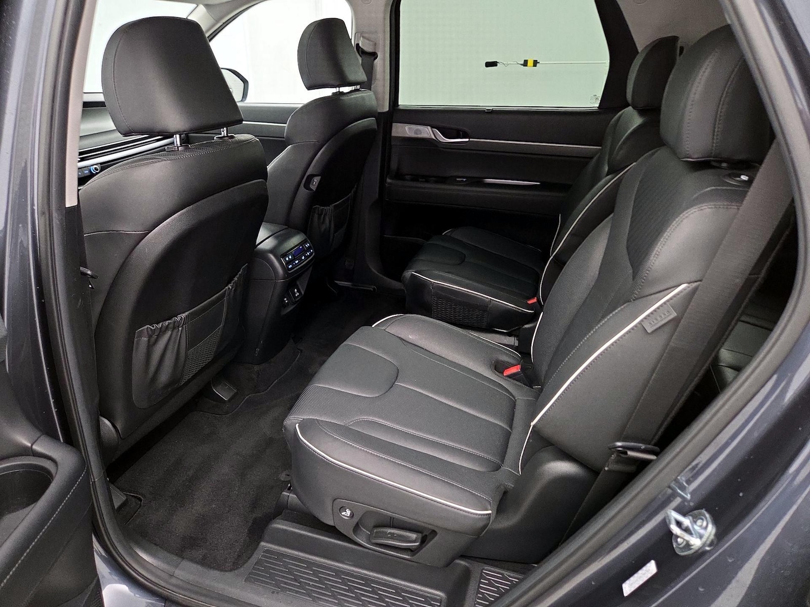 Rear Air Conditioning