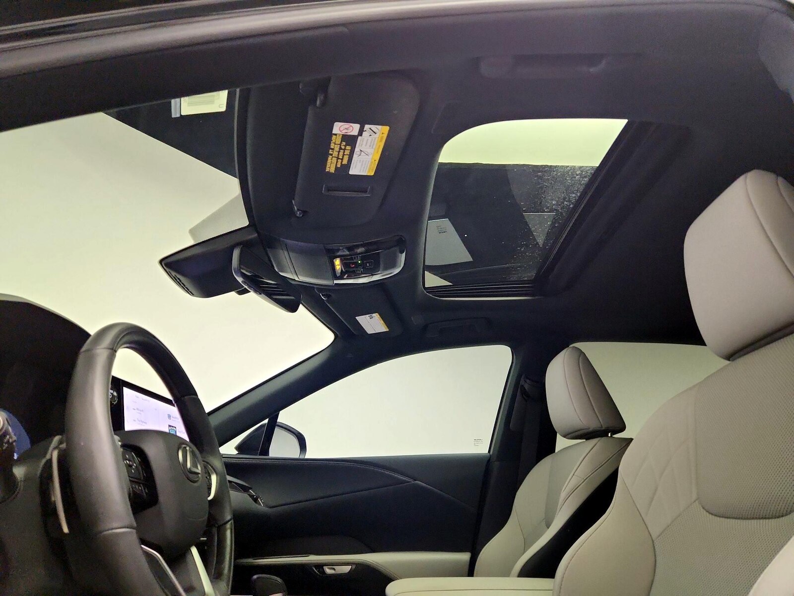 Sunroof(s) & Overhead Airbags