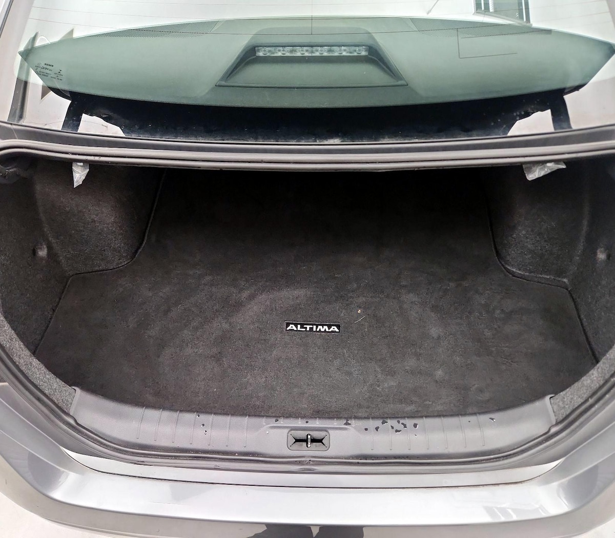 Trunk/Cargo (Seats Up)