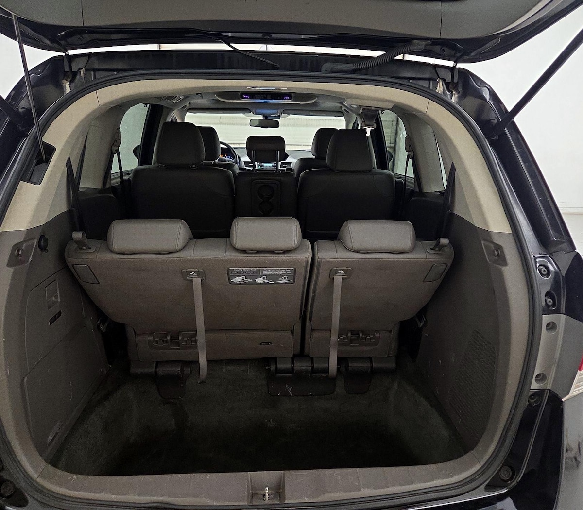 Trunk/Cargo (Seats Up)