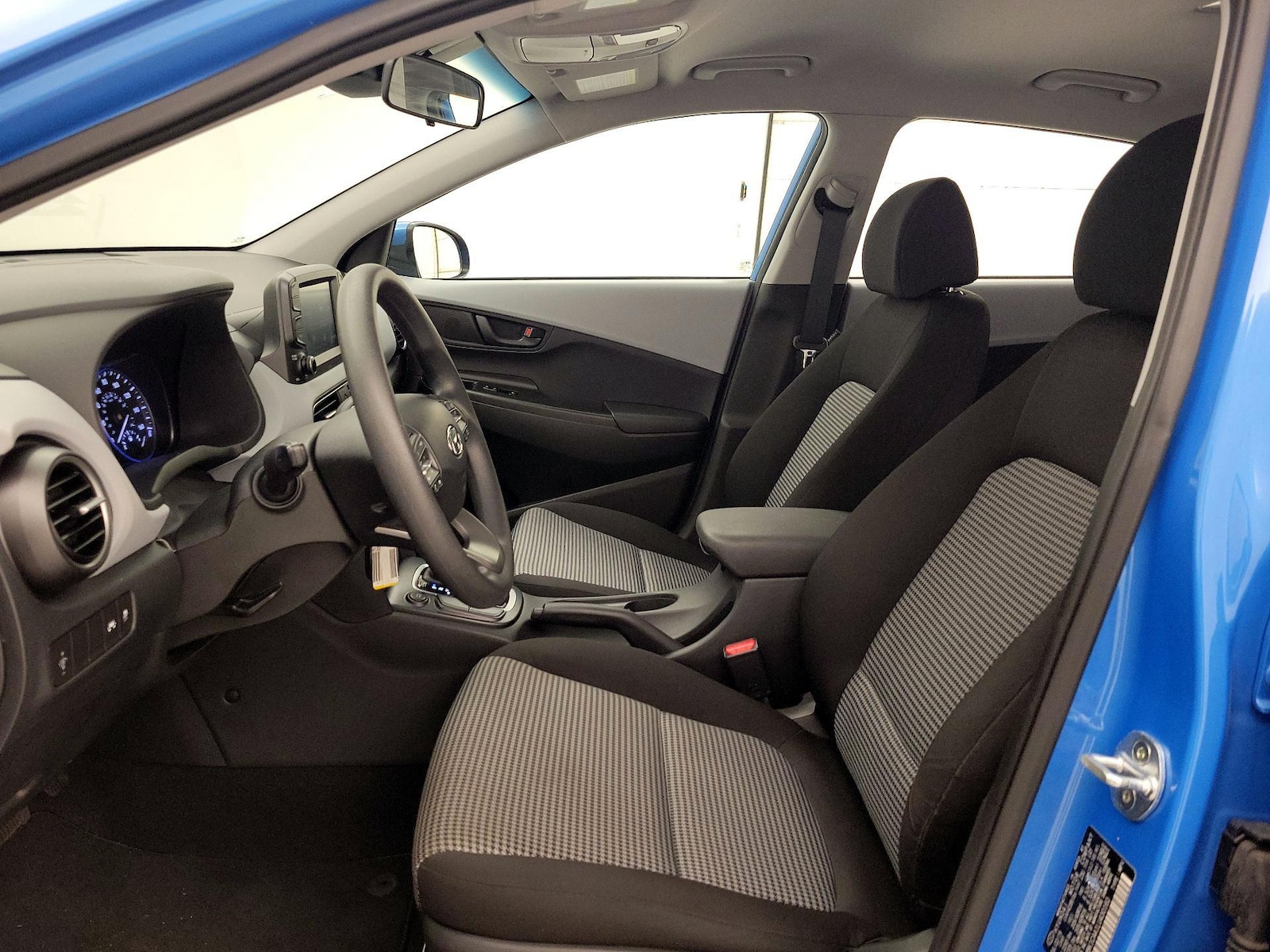 2020 Hyundai Kona SE - Photo 12