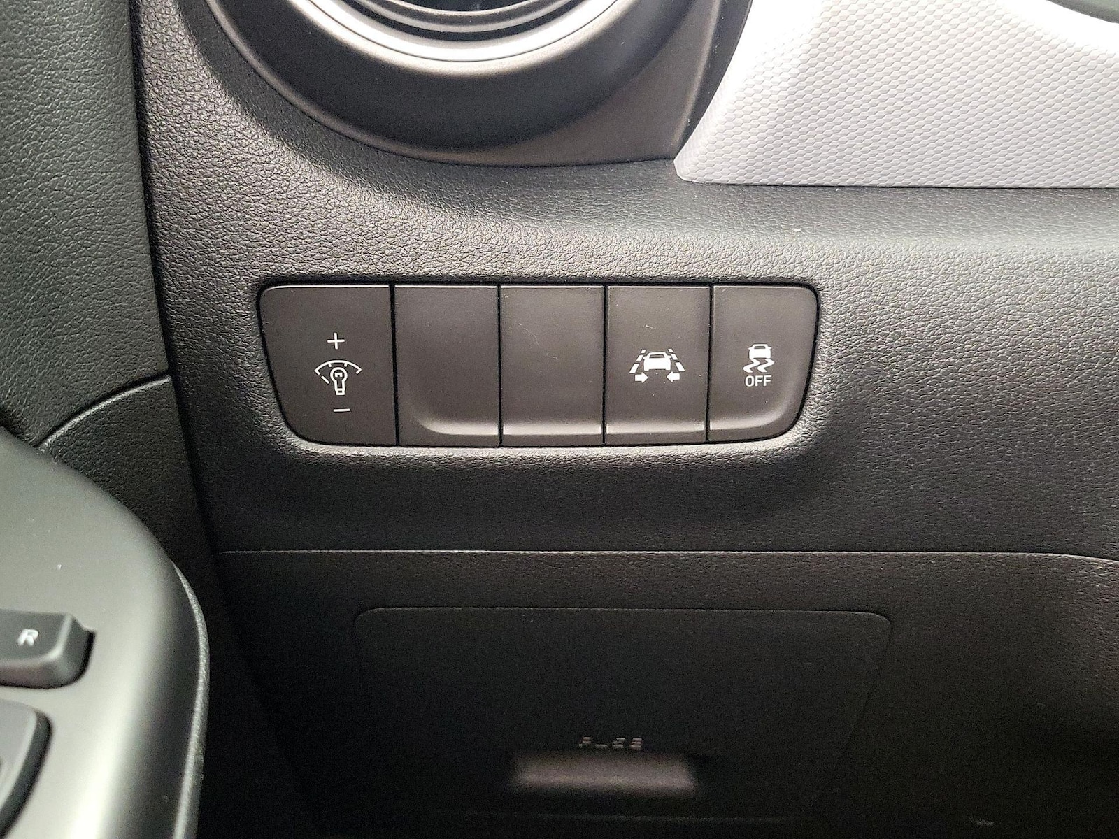 2020 Hyundai Kona SE - Photo 14