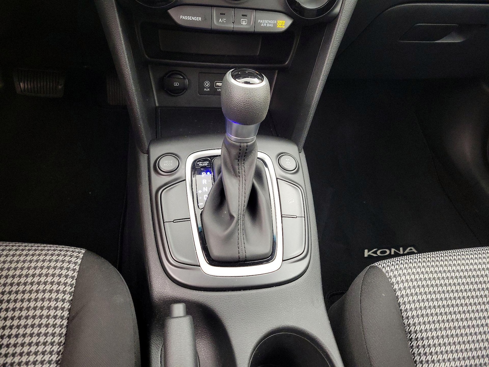 2020 Hyundai Kona SE - Photo 18