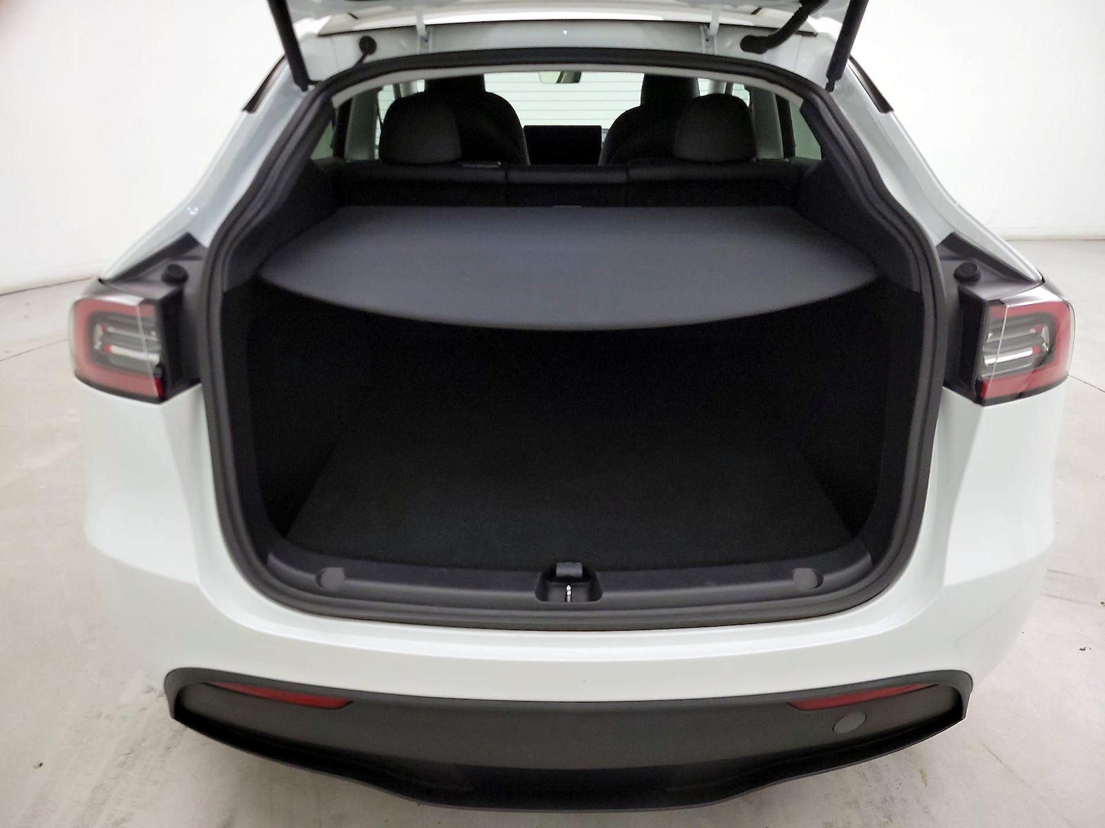 2023 Tesla Model Y Long Range - Photo 21