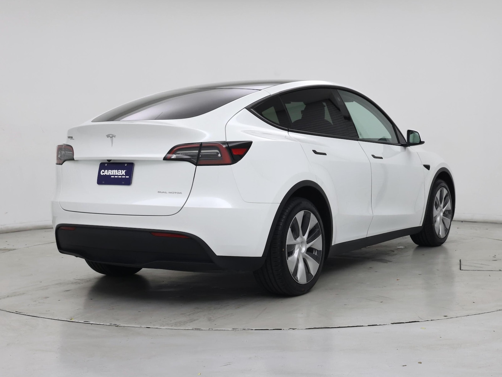 2023 Tesla Model Y Long Range - Photo 9
